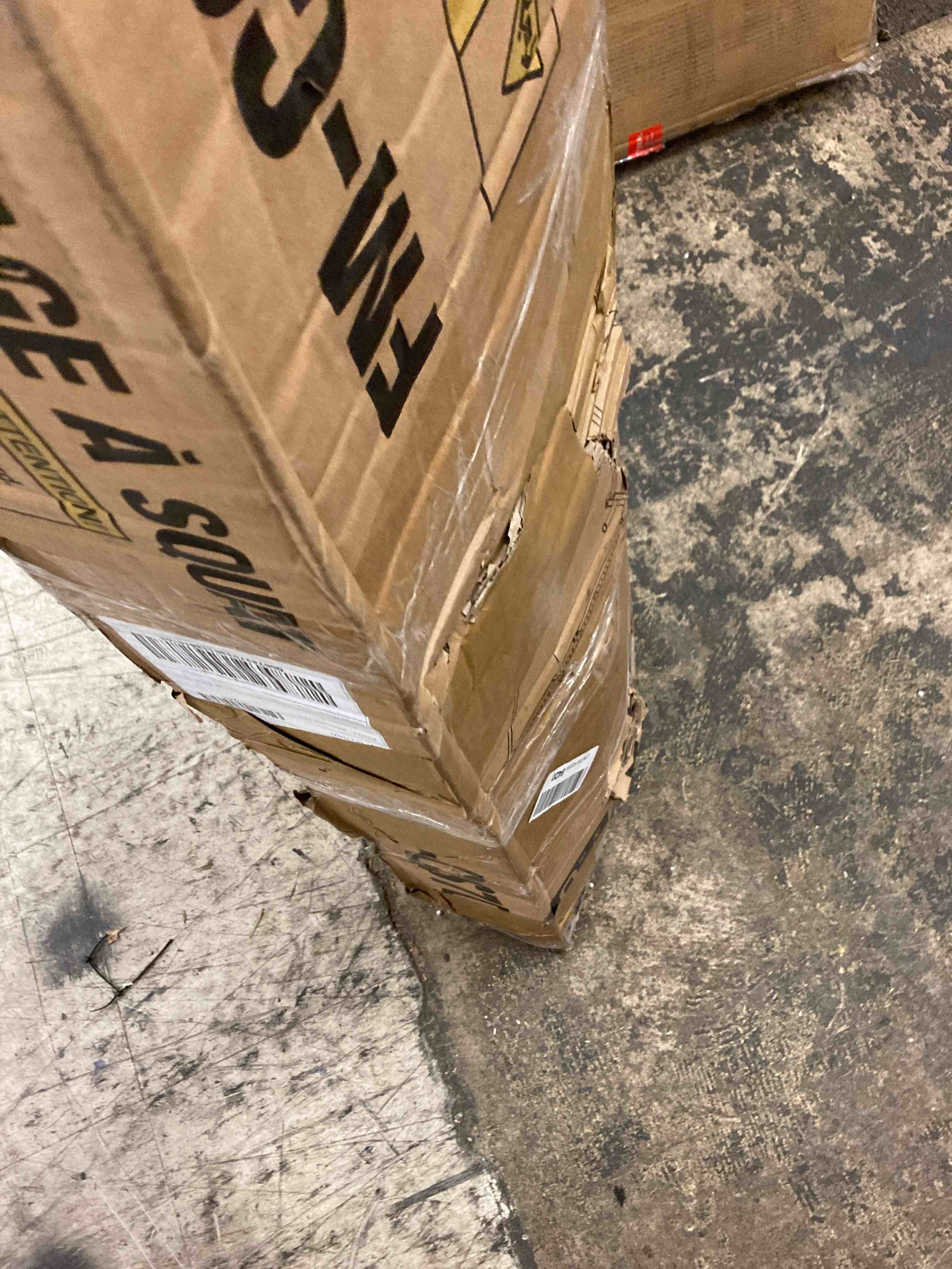 https://s3.amazonaws.com/lotting-images-prod/phillipi/RED5003670_1701890788487.jpeg