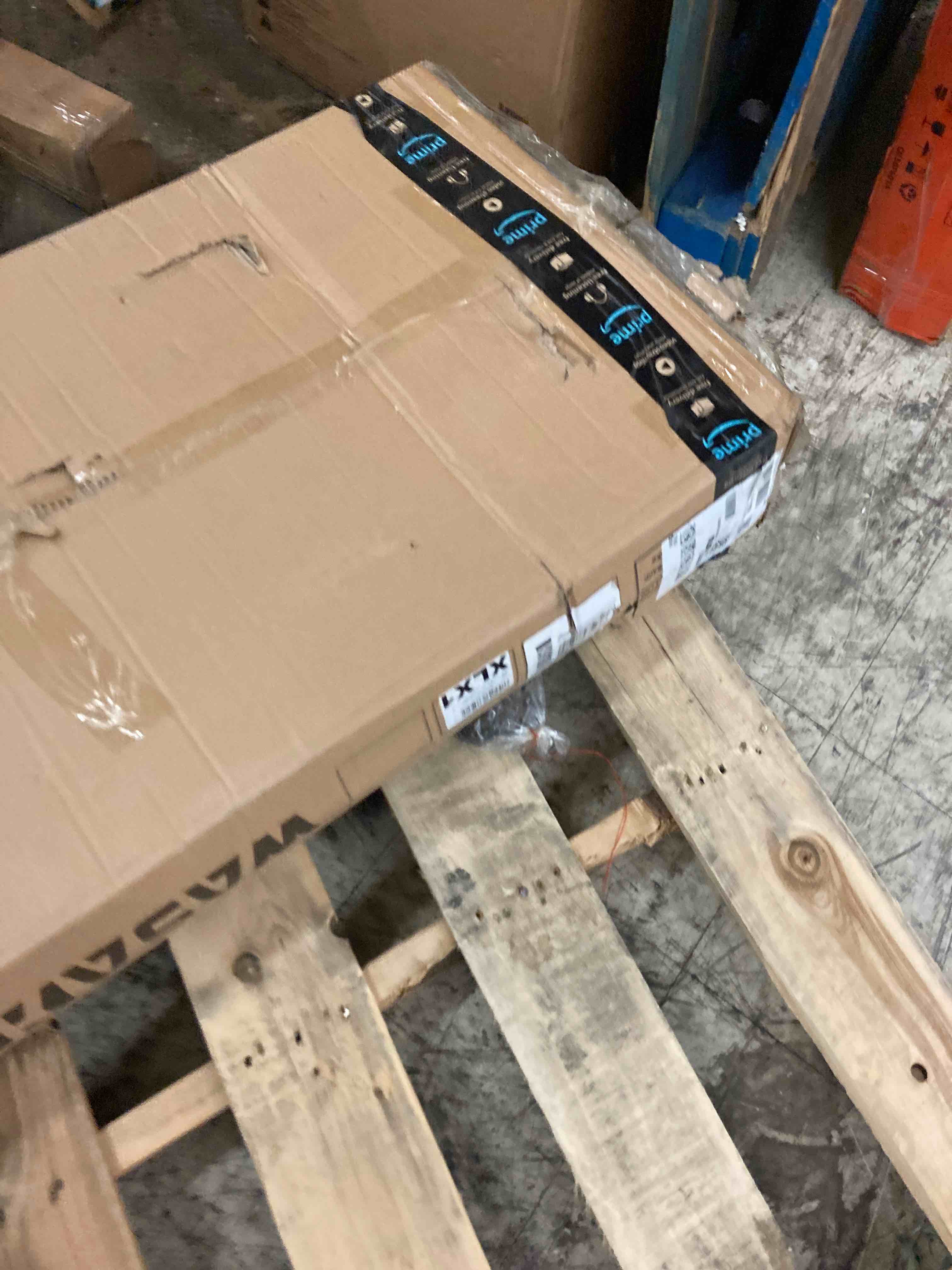 https://s3.amazonaws.com/lotting-images-prod/phillipi/RED5003694_1701888053617.jpeg