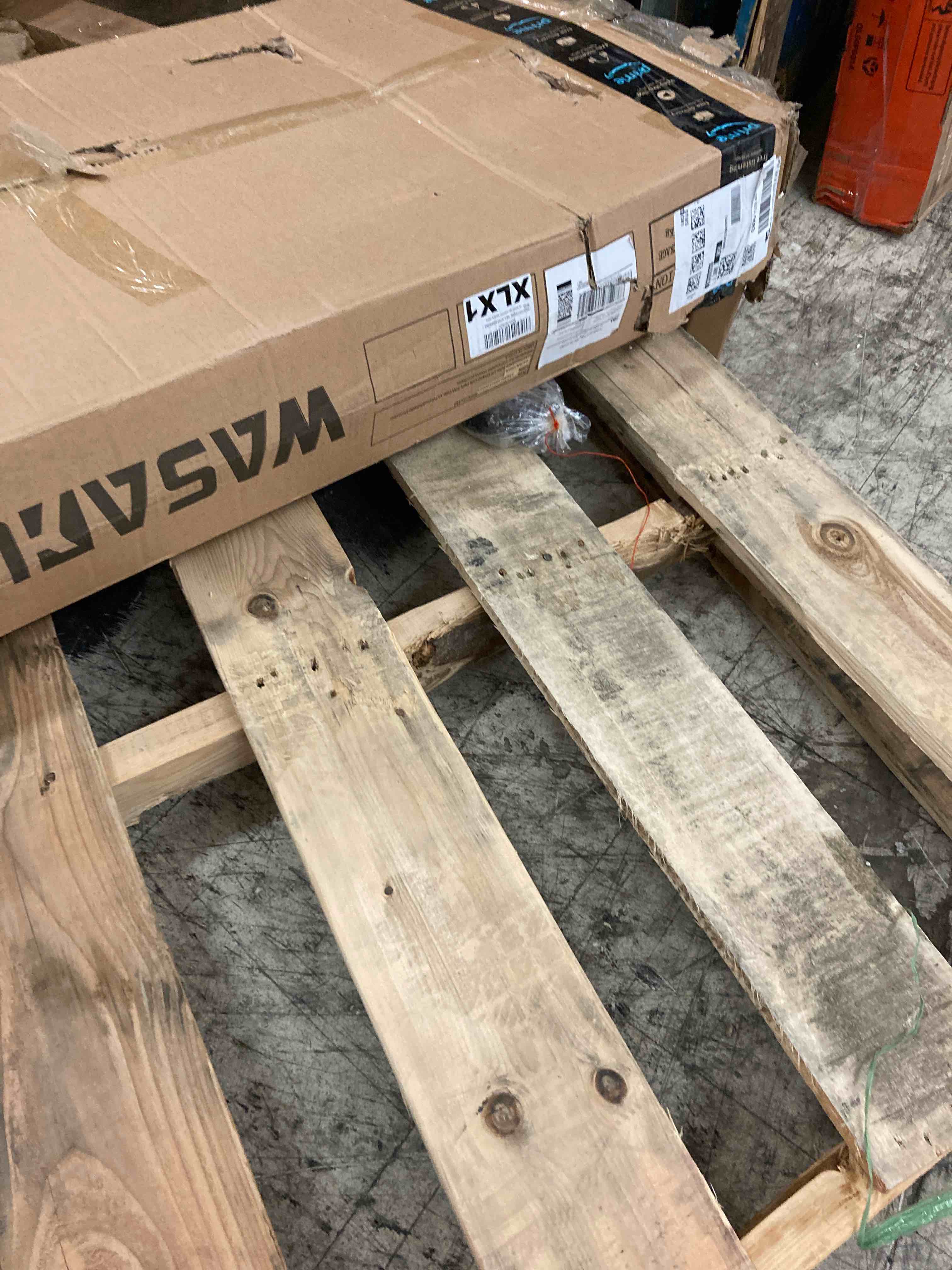 https://s3.amazonaws.com/lotting-images-prod/phillipi/RED5003694_1701888054912.jpeg