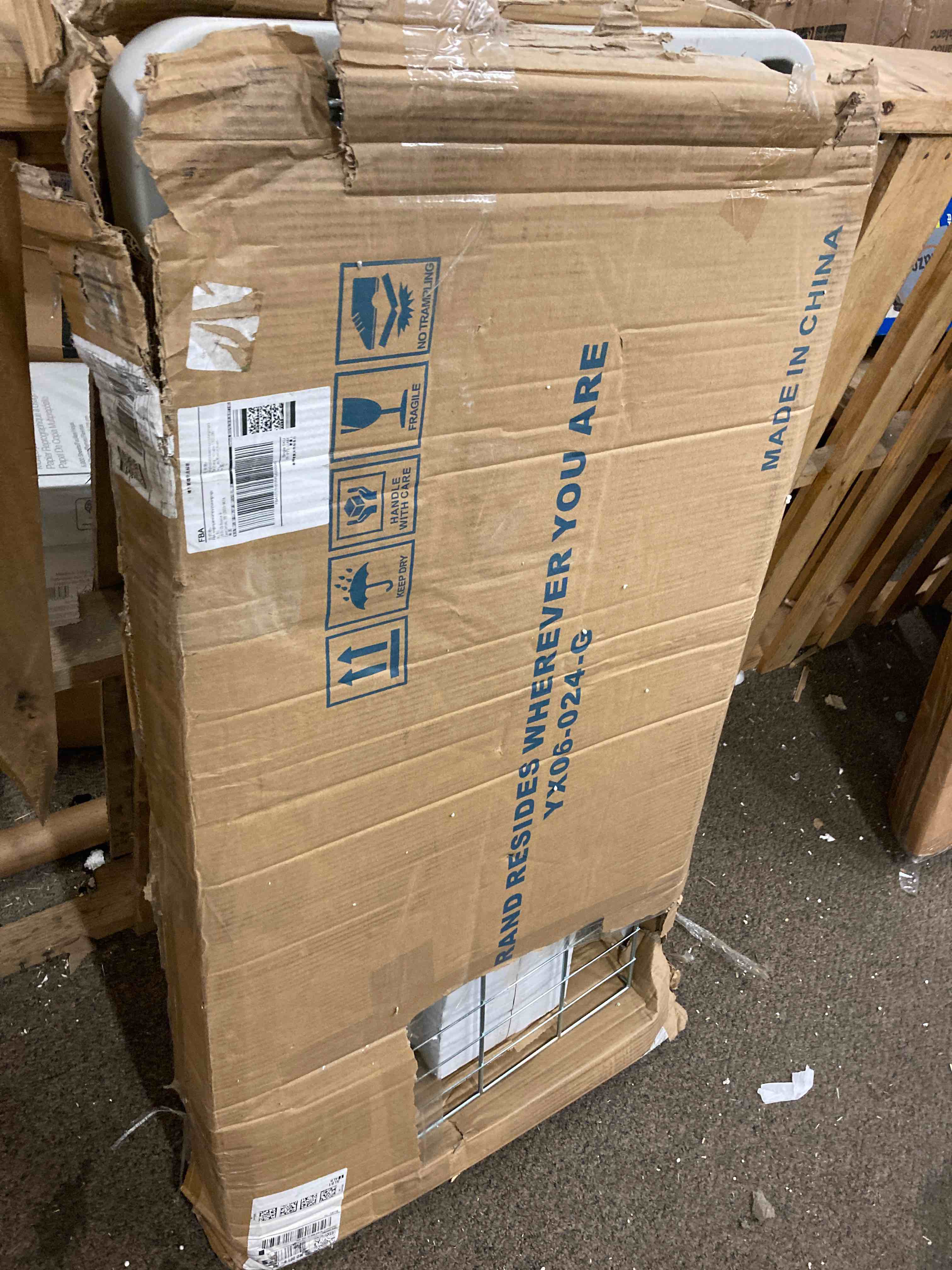 https://s3.amazonaws.com/lotting-images-prod/phillipi/RED5003703_1701885069324.jpeg