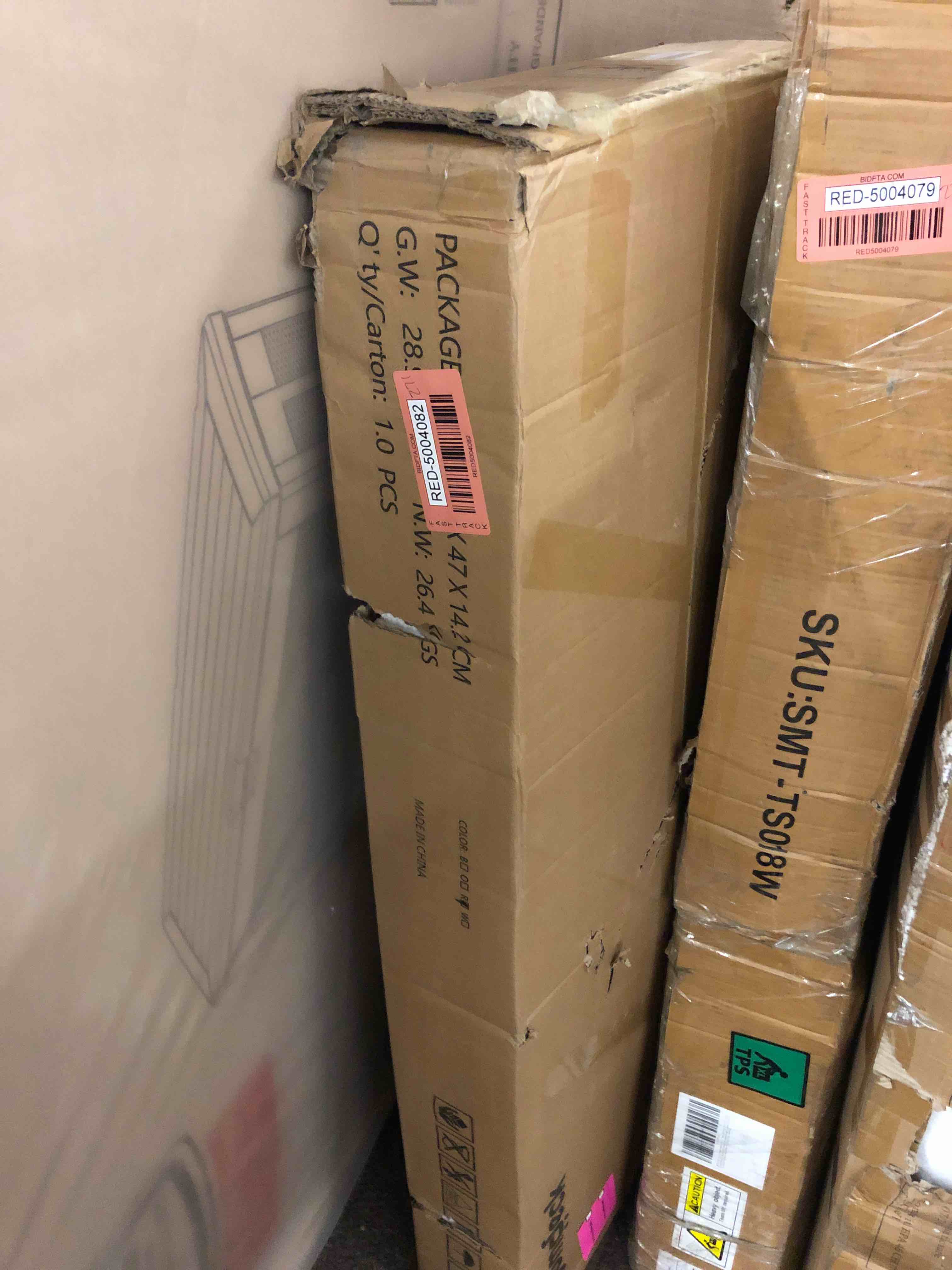 https://s3.amazonaws.com/lotting-images-prod/phillipi/RED5004082_1702662023304.jpeg