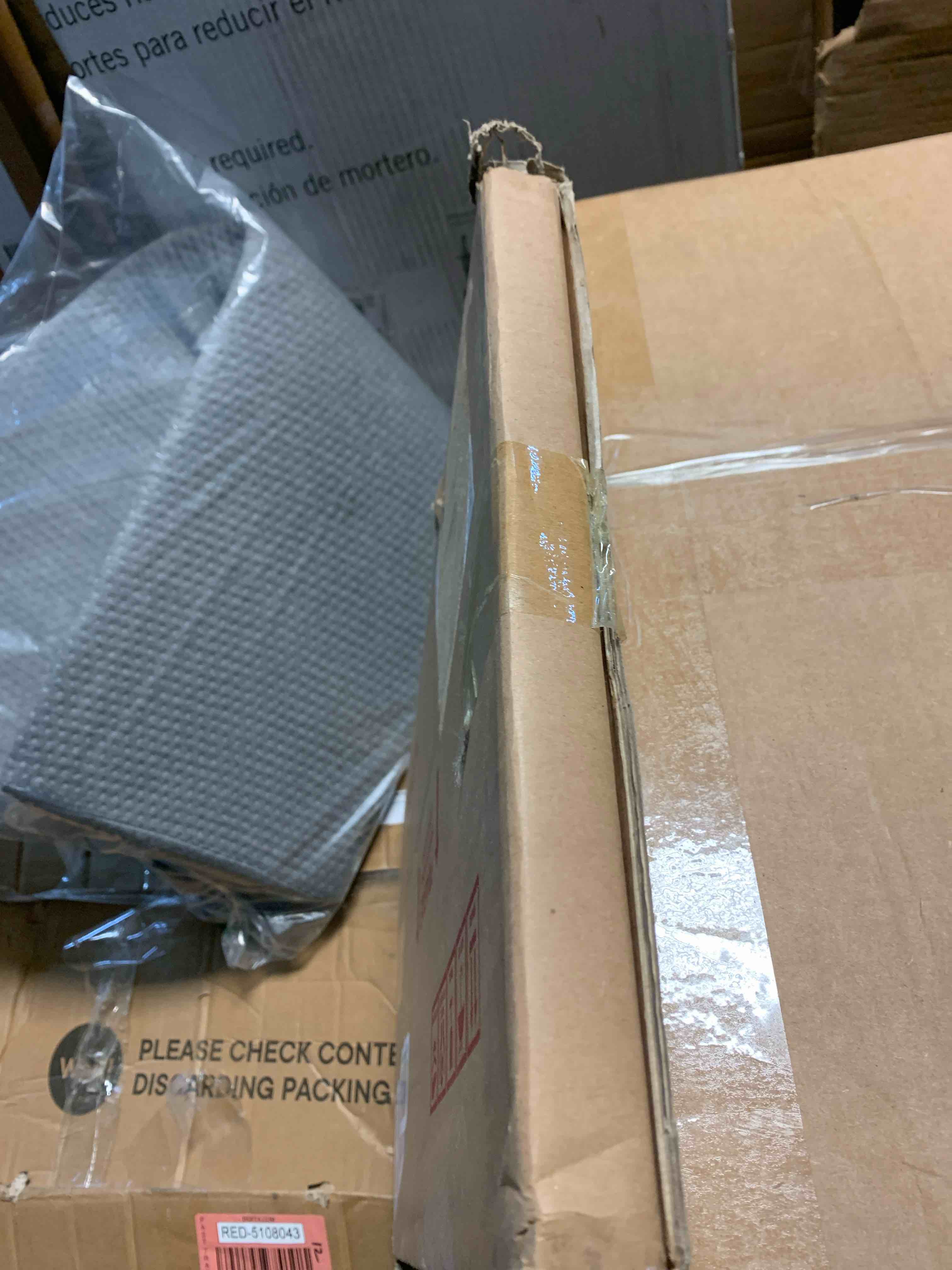 https://s3.amazonaws.com/lotting-images-prod/phillipi/RED5108049_1708974059160.jpeg