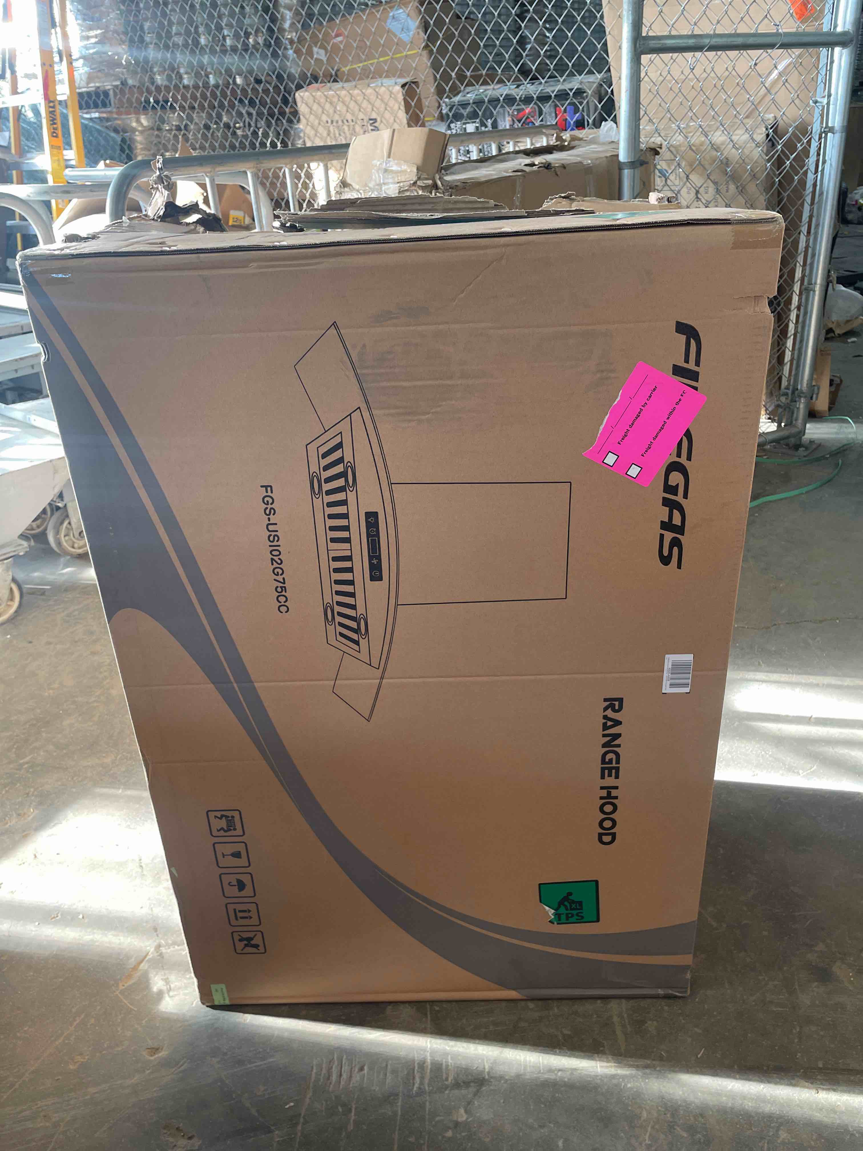 https://s3.amazonaws.com/lotting-images-prod/phillipi/RED5108116_1708982256949.jpeg