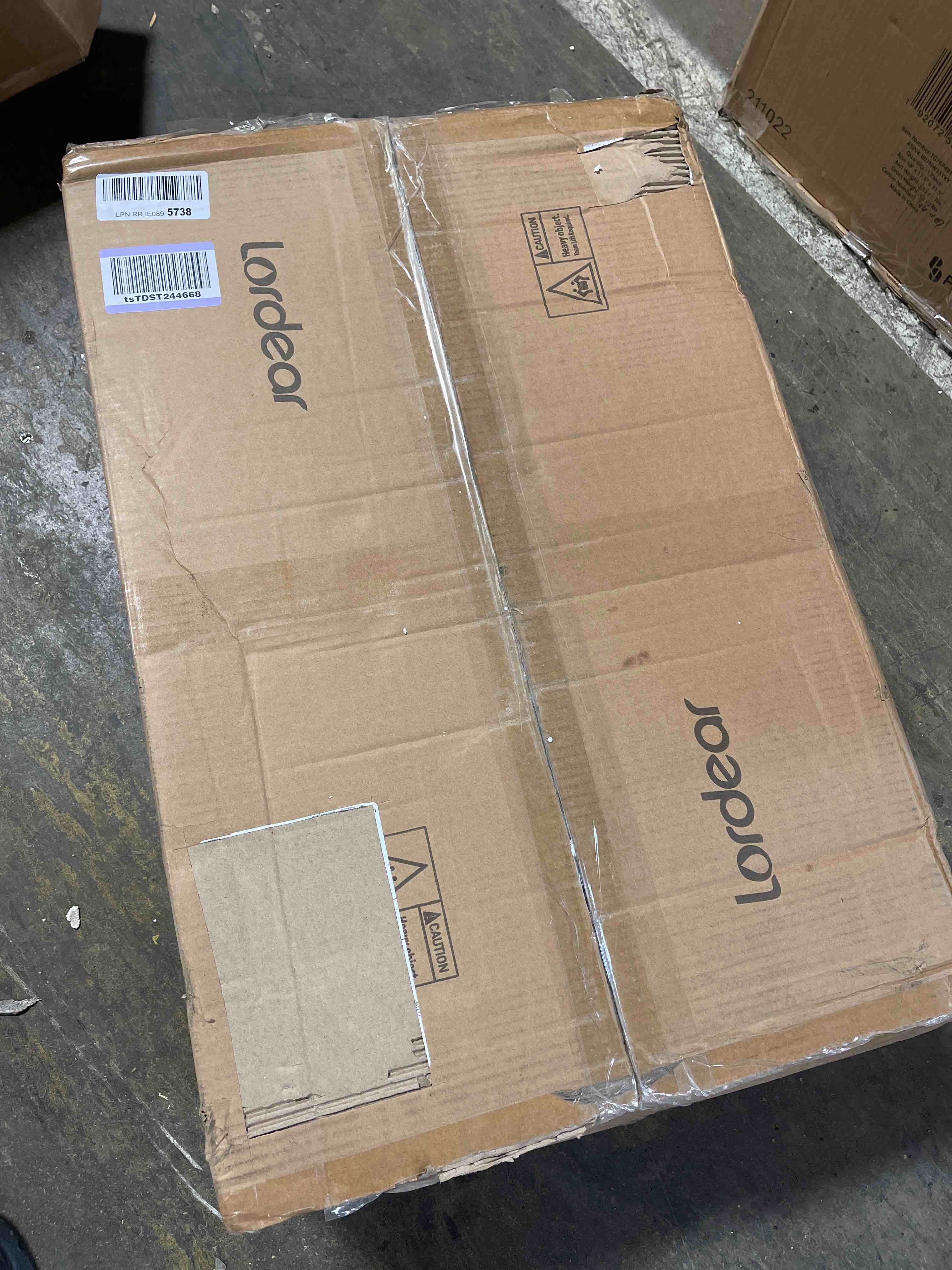 https://s3.amazonaws.com/lotting-images-prod/phillipi/RED5108364_1709318922418.jpeg