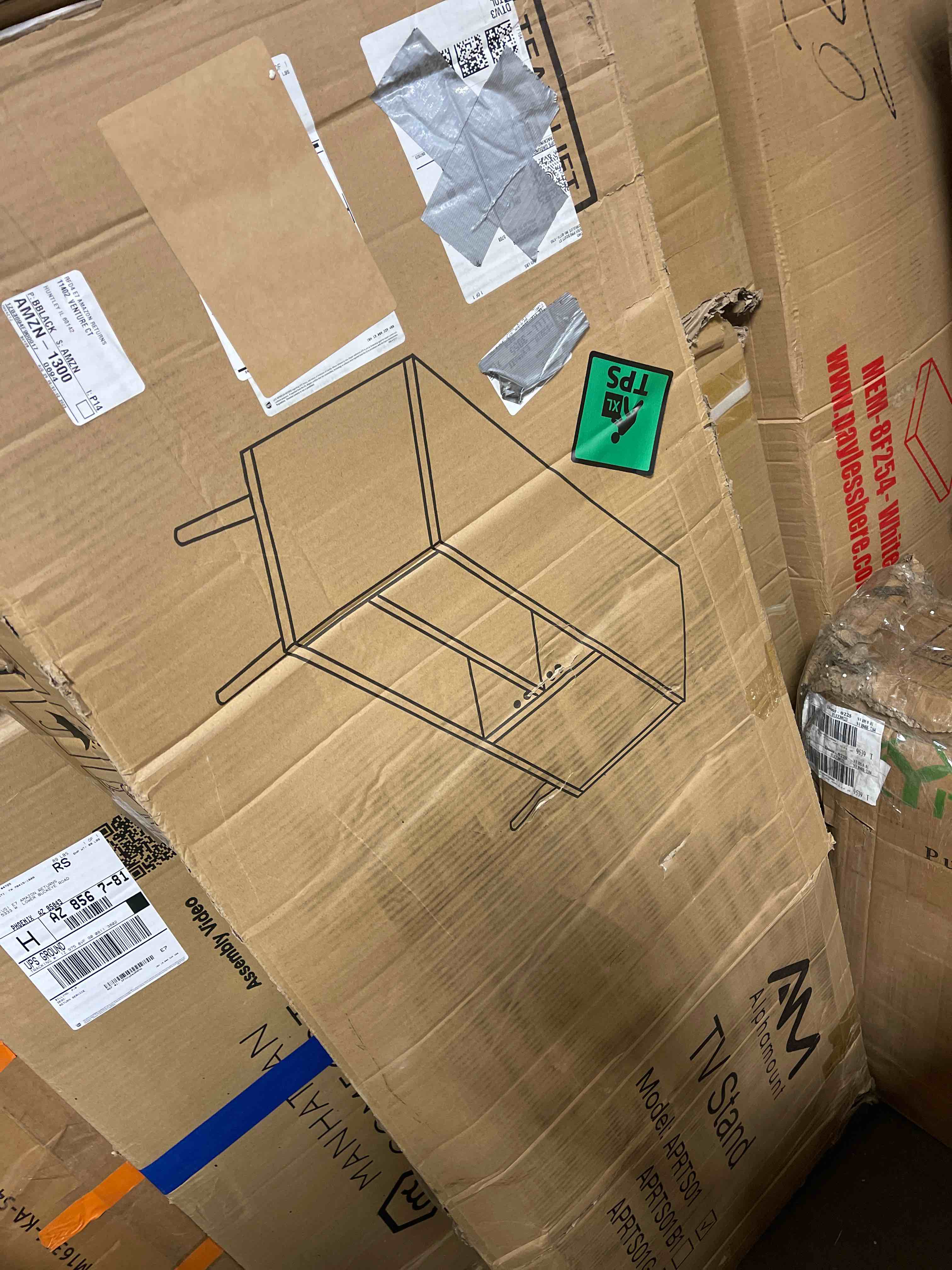 https://s3.amazonaws.com/lotting-images-prod/phillipi/RED5108384_1709326101209.jpeg