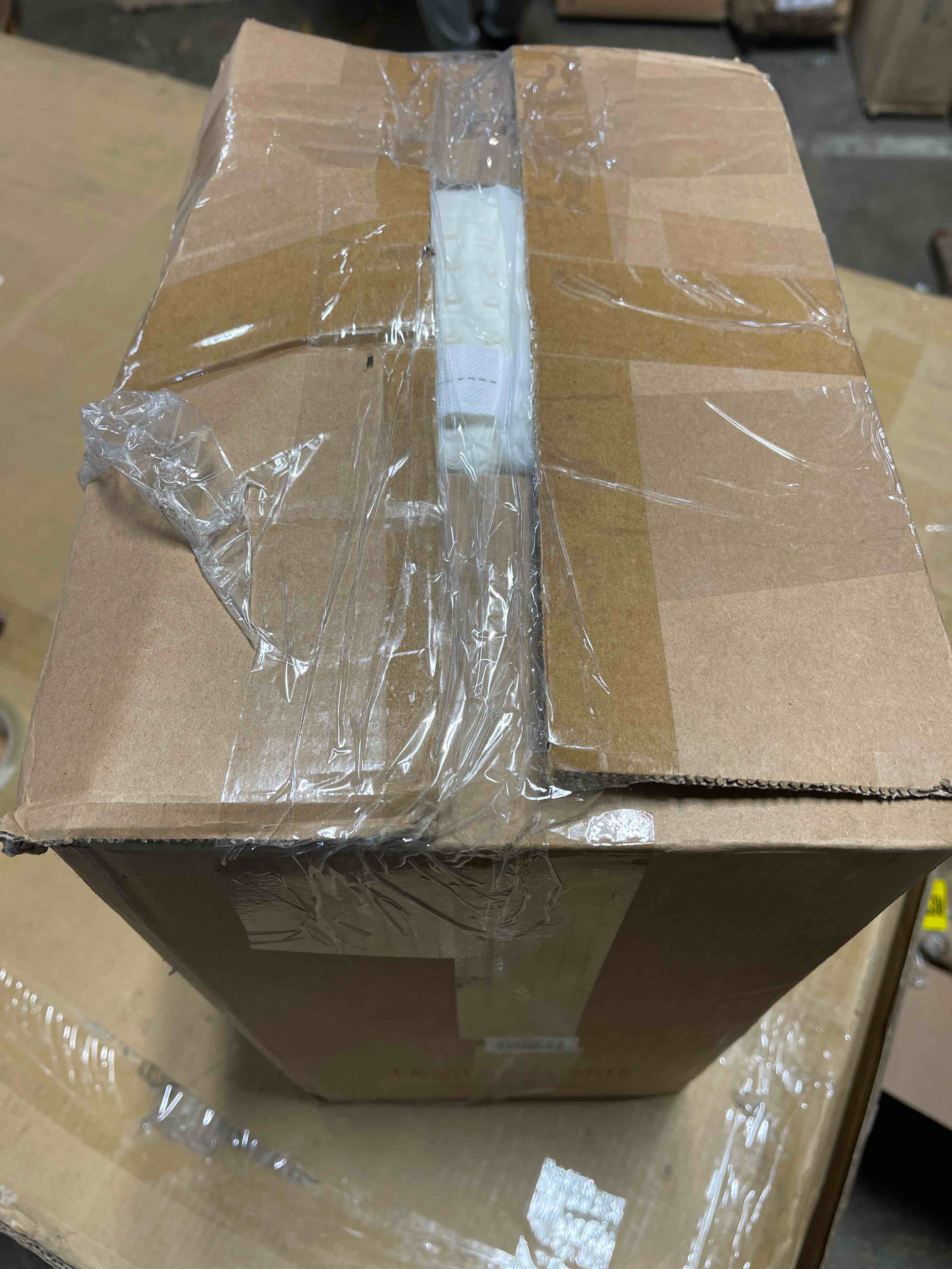 https://s3.amazonaws.com/lotting-images-prod/phillipi/RED5108399_1709330079500.jpeg