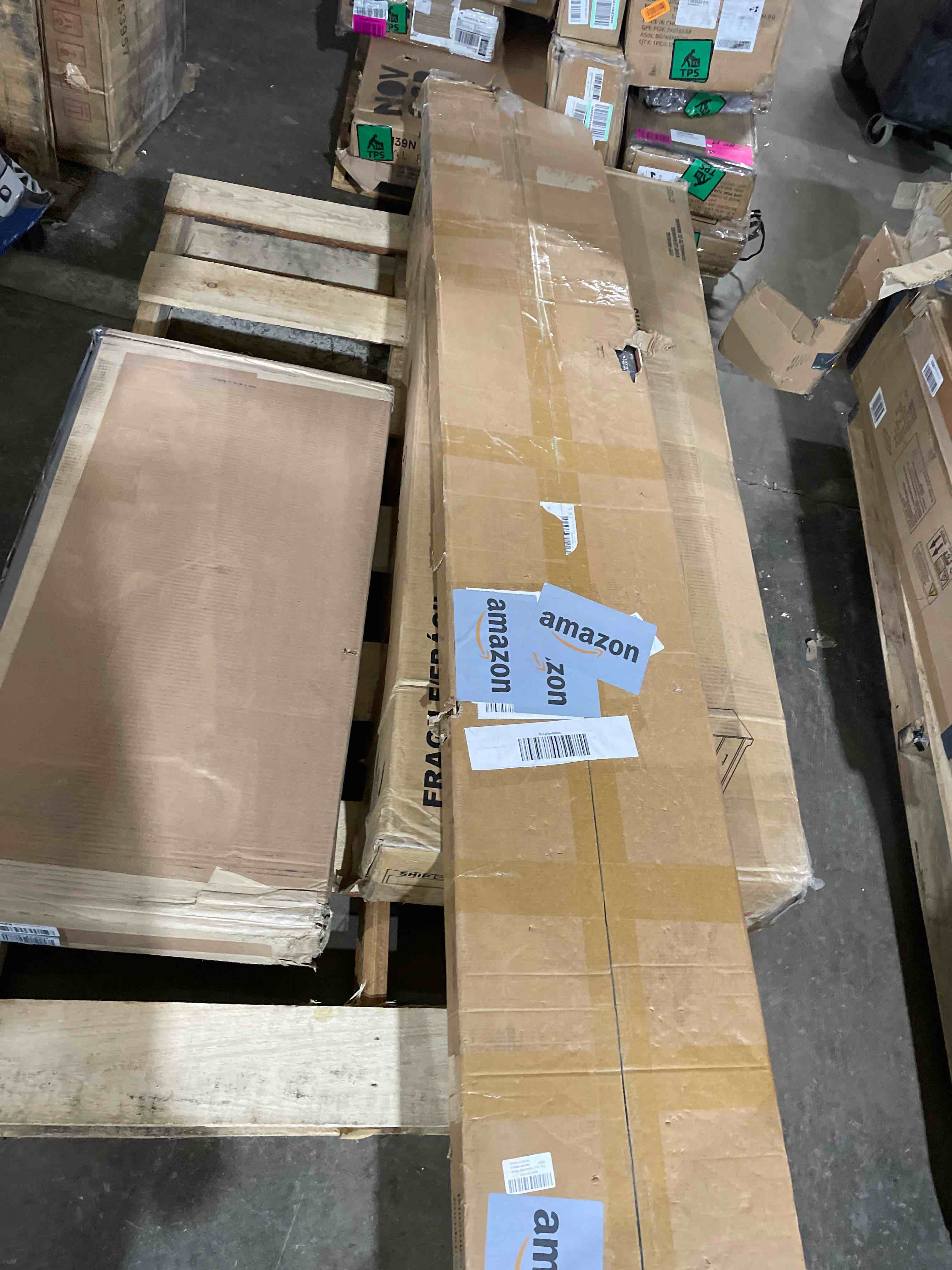 https://s3.amazonaws.com/lotting-images-prod/phillipi/RED5108569_1709580059633.jpeg