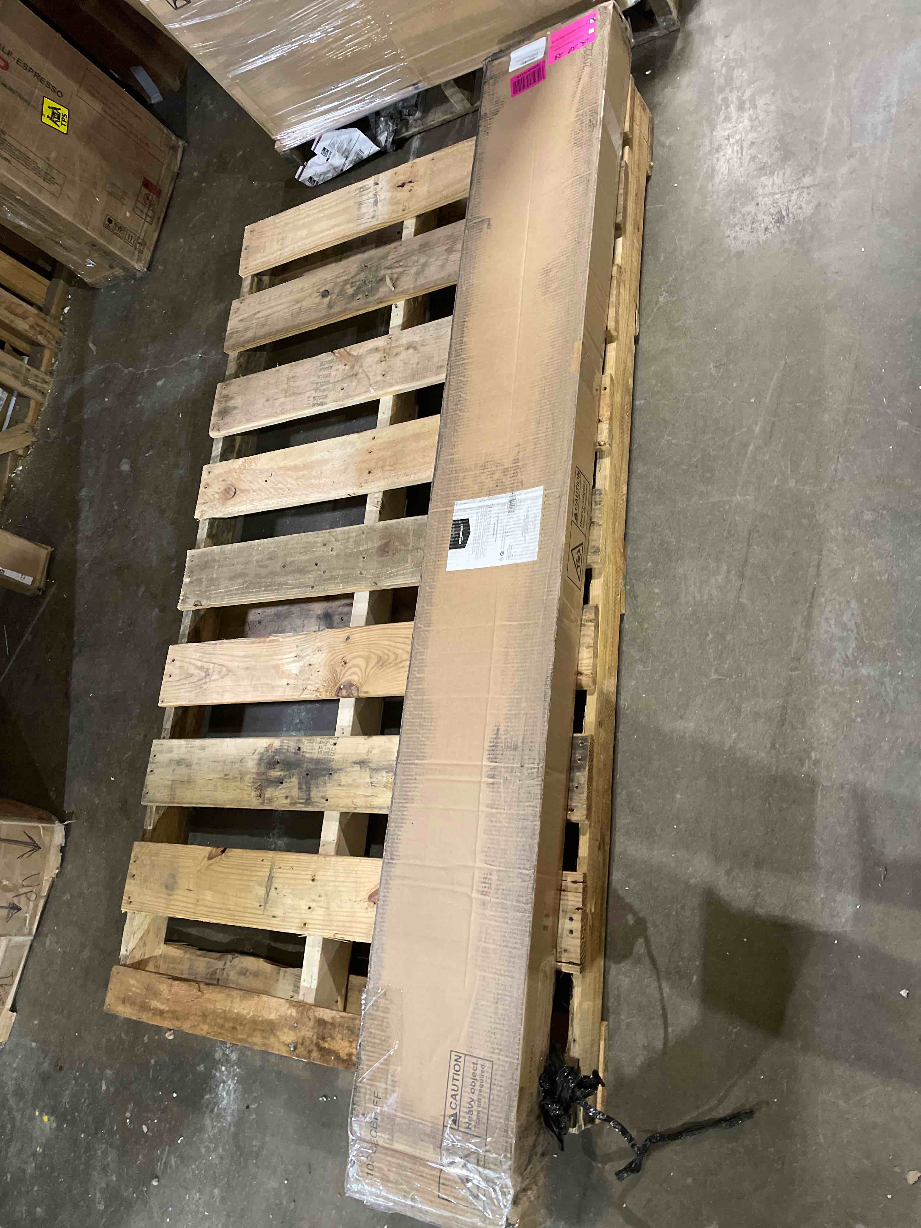 https://s3.amazonaws.com/lotting-images-prod/phillipi/RED5108598_1709657031197.jpeg