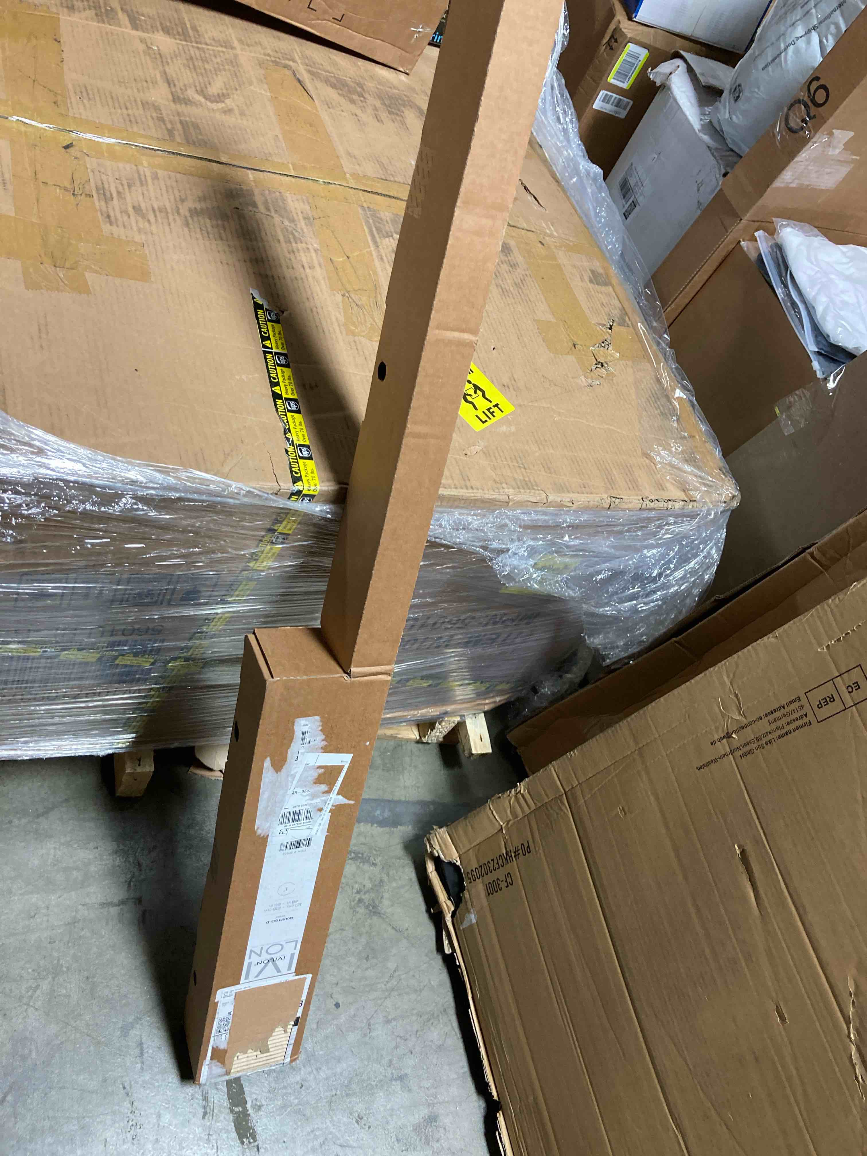 https://s3.amazonaws.com/lotting-images-prod/phillipi/RED5109447_1704734422553.jpeg