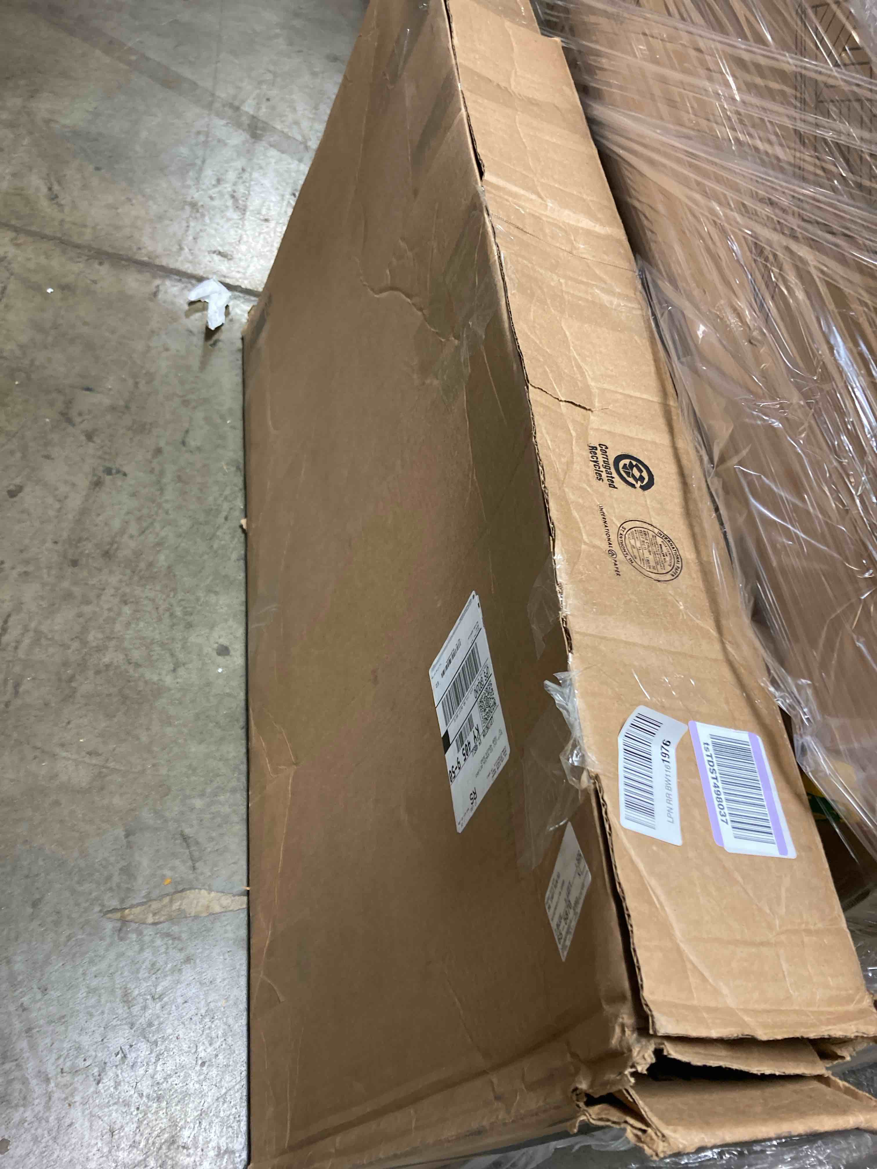 https://s3.amazonaws.com/lotting-images-prod/phillipi/RED5109976_1706026477188.jpeg