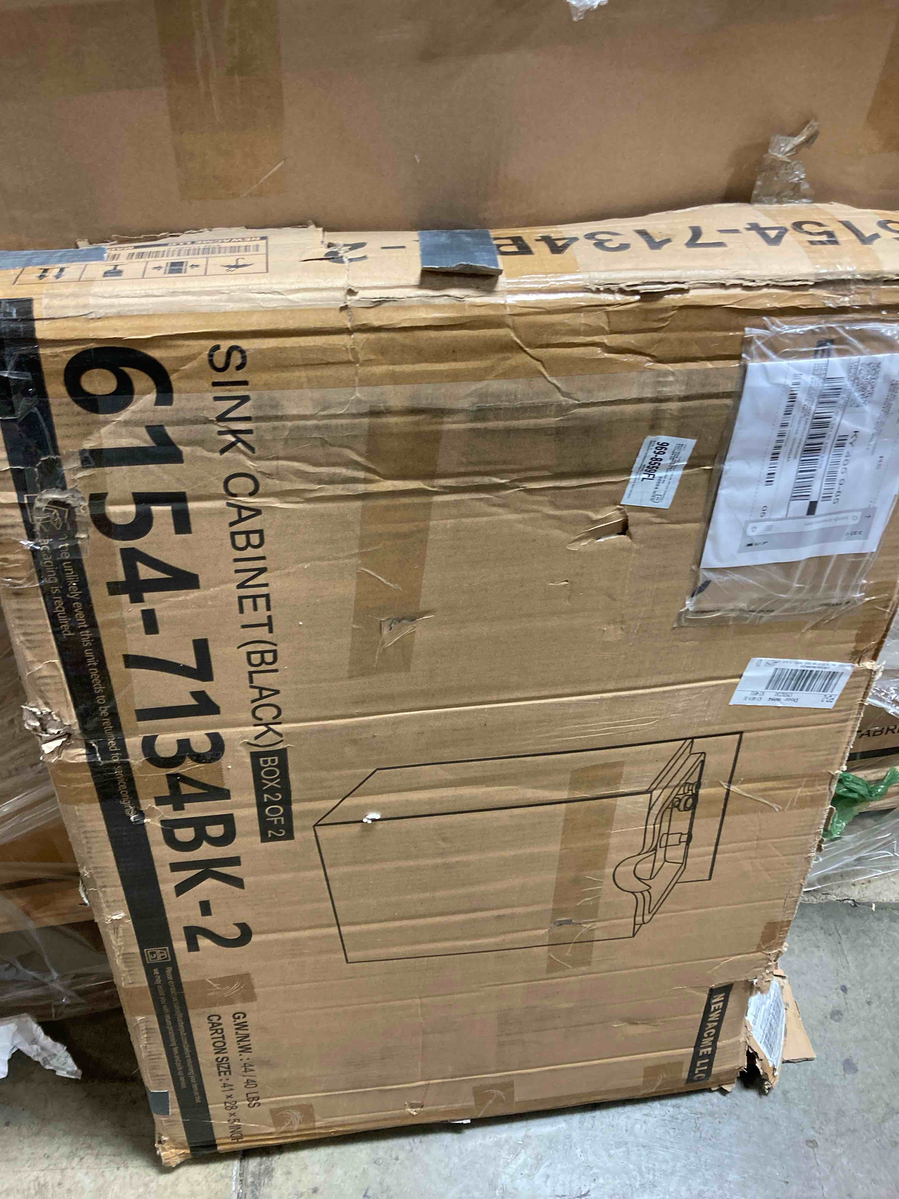 https://s3.amazonaws.com/lotting-images-prod/phillipi/RED5109978_1706026940239.jpeg