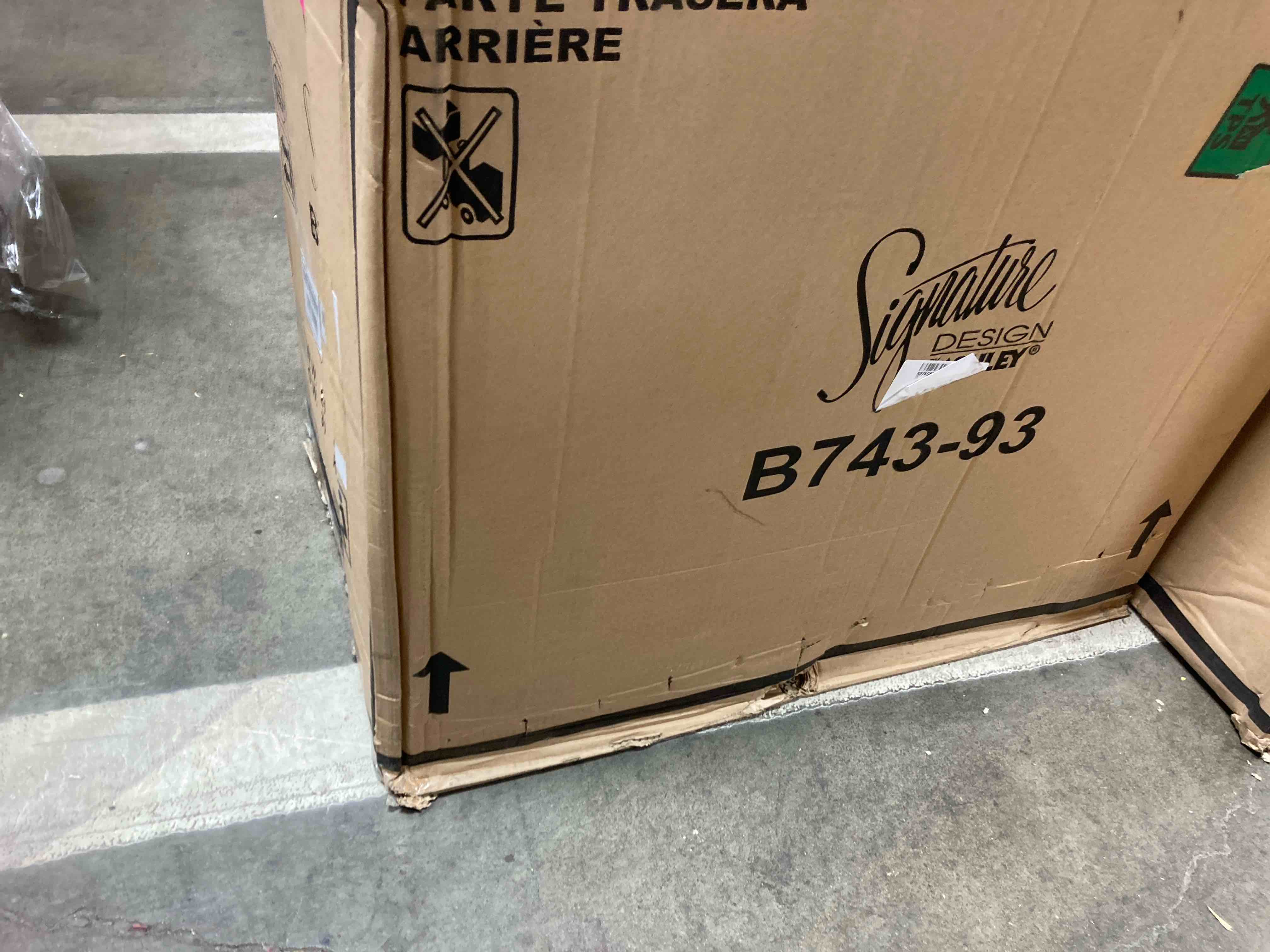https://s3.amazonaws.com/lotting-images-prod/phillipi/RED5109988_1706029176671.jpeg
