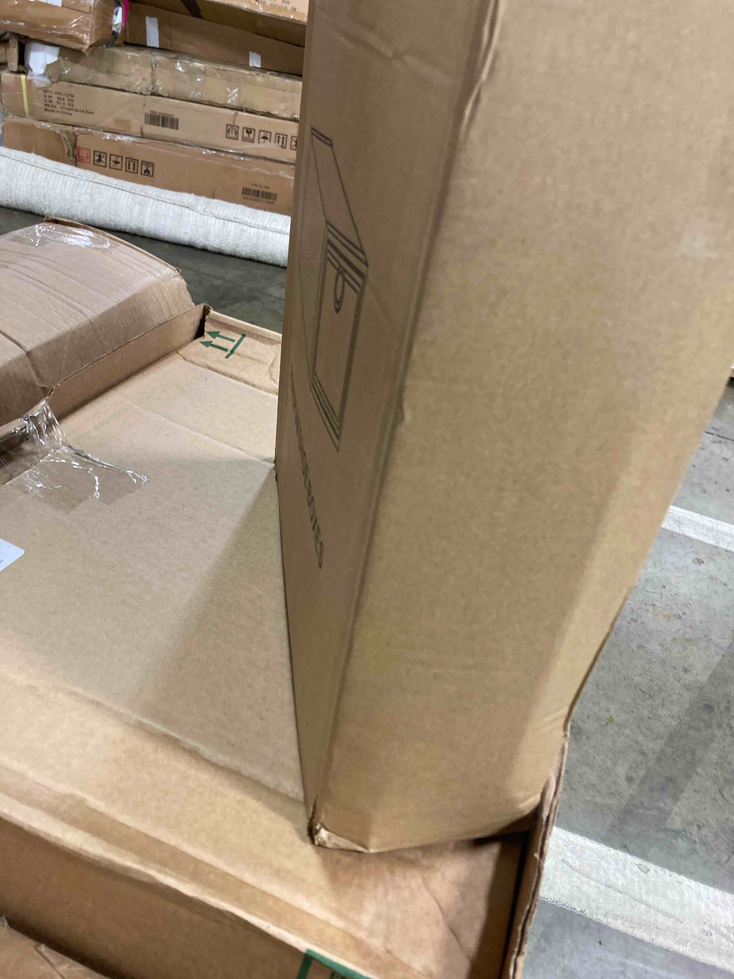 https://s3.amazonaws.com/lotting-images-prod/phillipi/RED5110006_1706032663792.jpeg