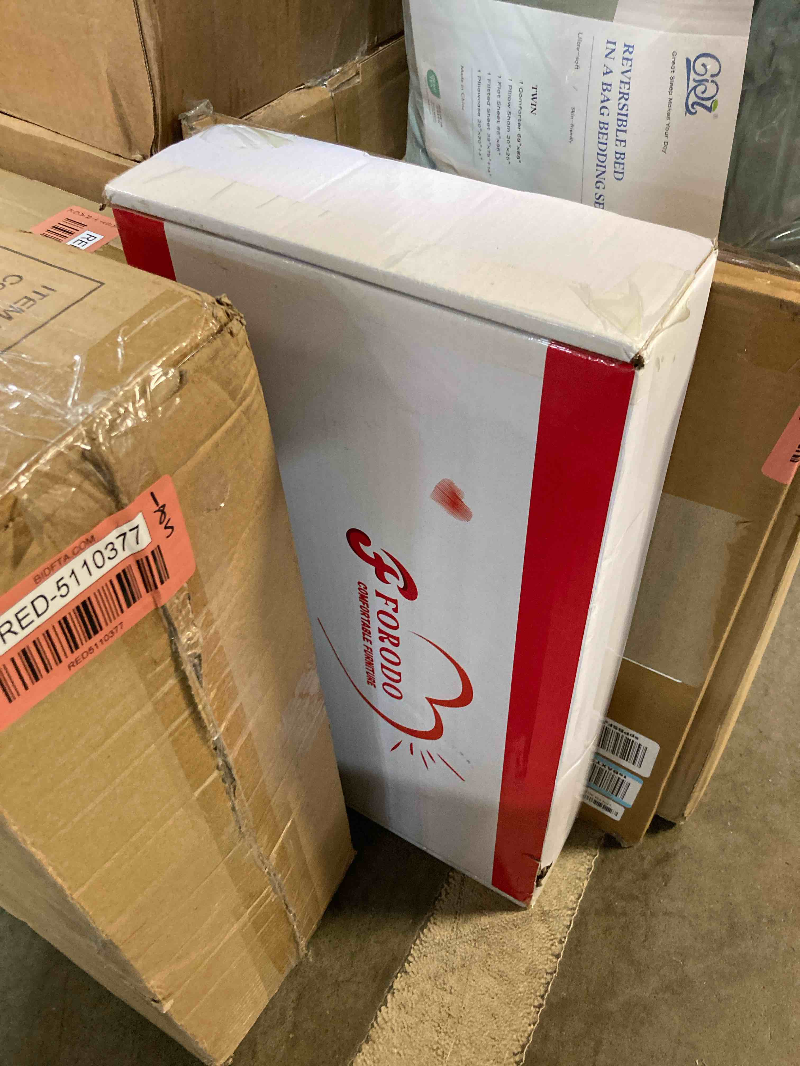 https://s3.amazonaws.com/lotting-images-prod/phillipi/RED5110379_1706807894155.jpeg