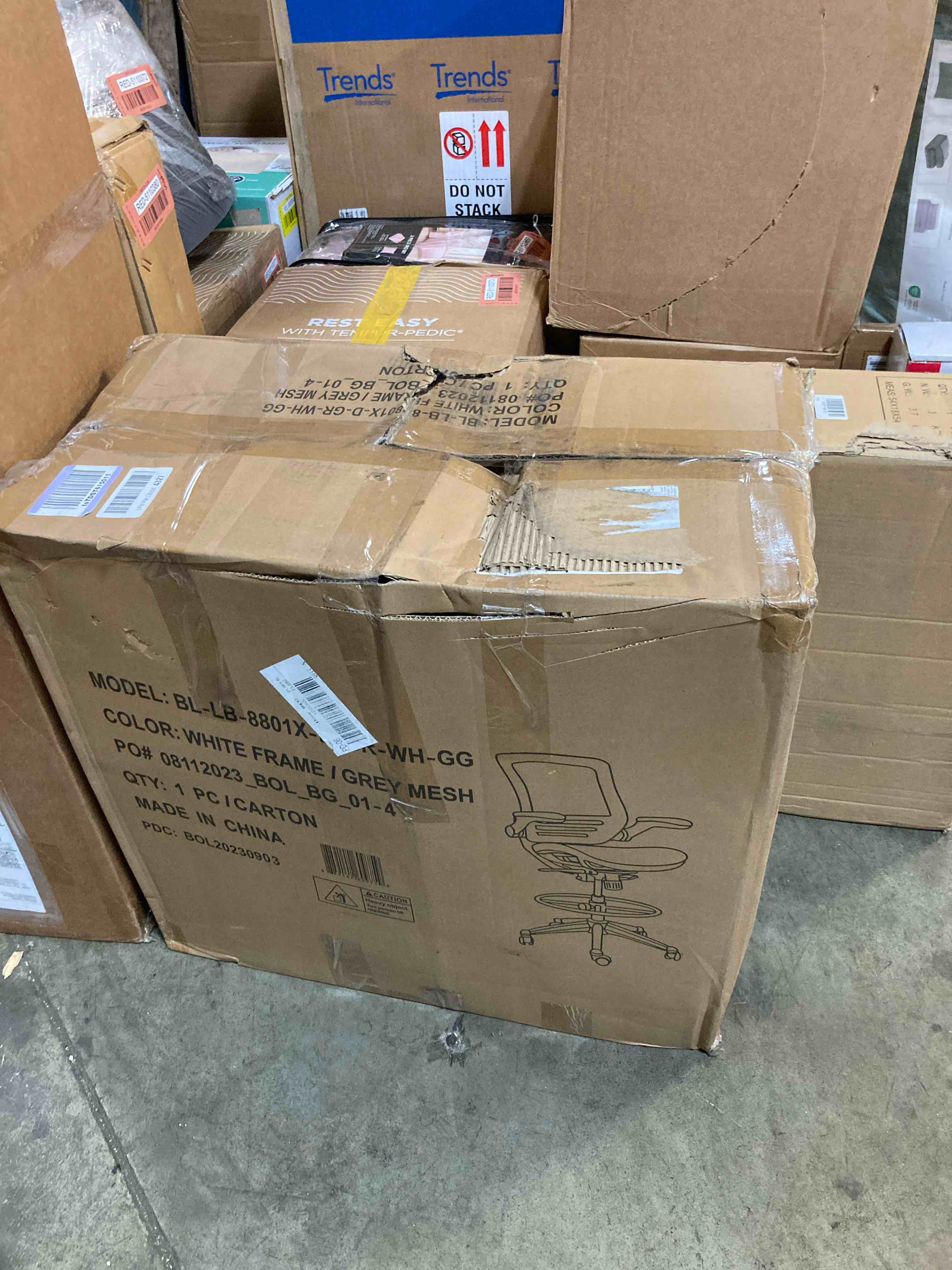 https://s3.amazonaws.com/lotting-images-prod/phillipi/RED5110382_1706808390229.jpeg