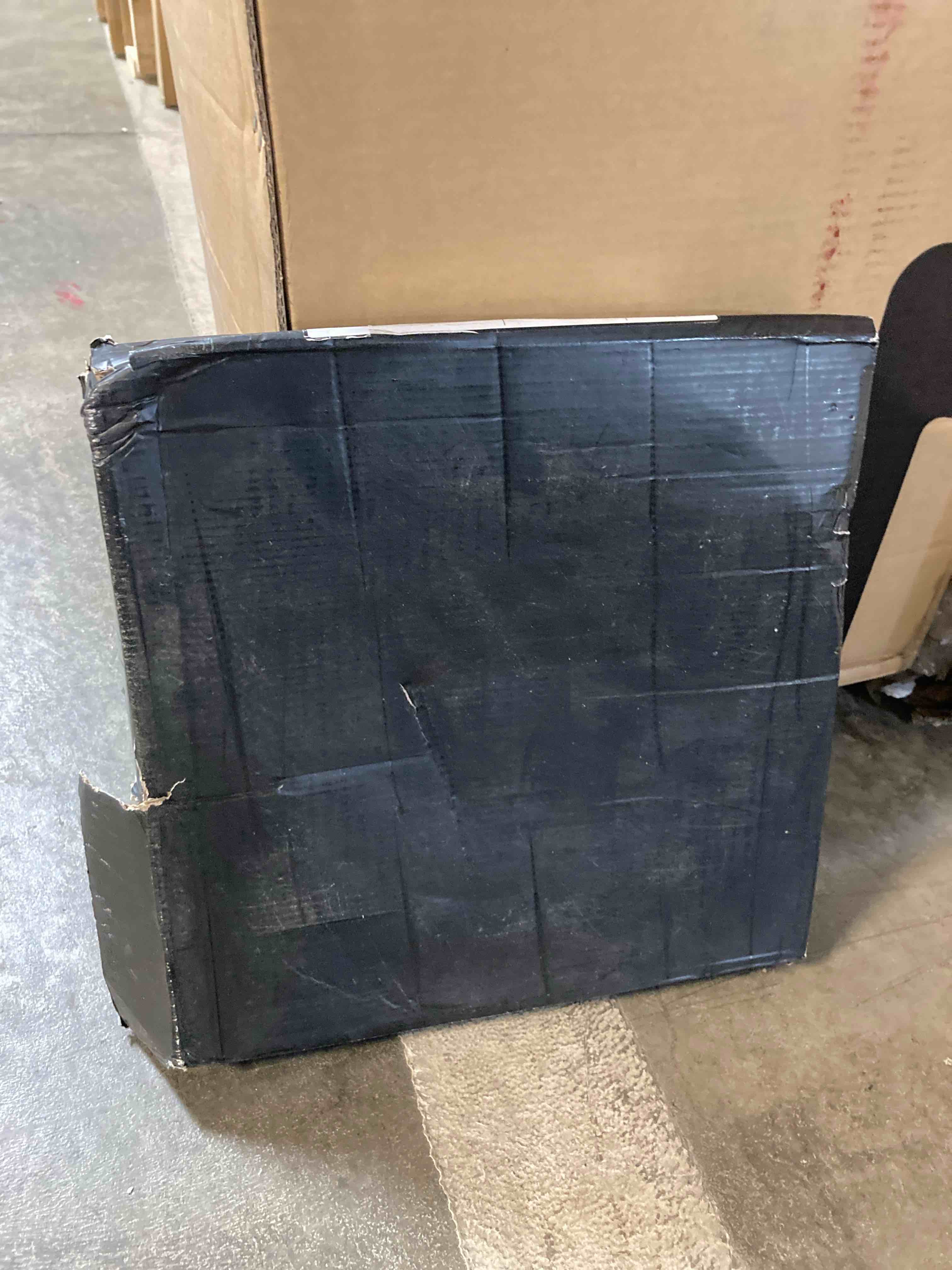 https://s3.amazonaws.com/lotting-images-prod/phillipi/RED5110593_1707843599352.jpeg
