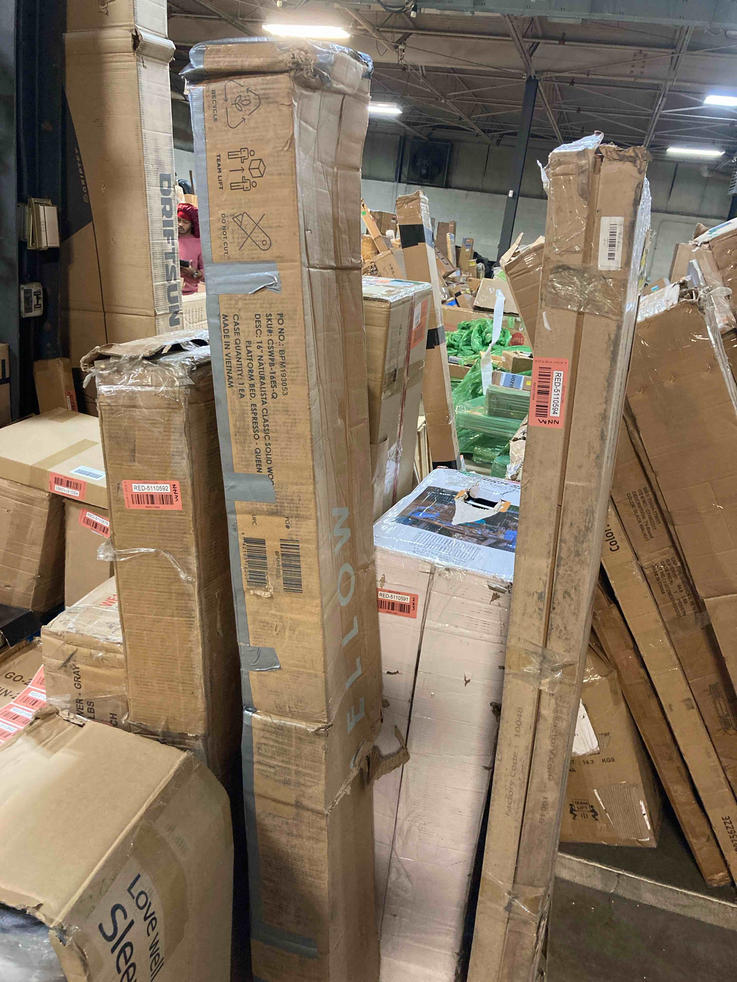 https://s3.amazonaws.com/lotting-images-prod/phillipi/RED5110595_1707843828182.jpeg