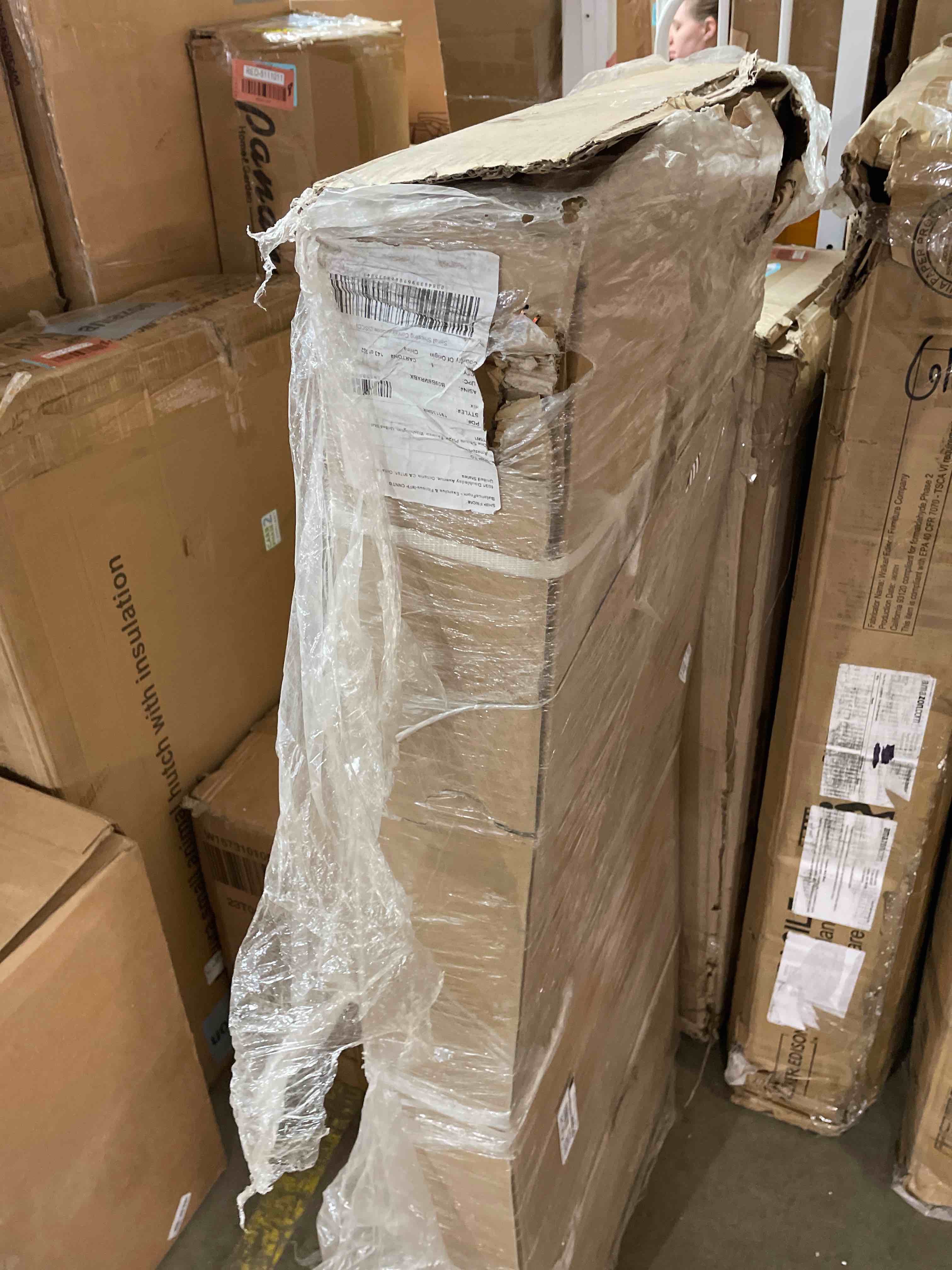 https://s3.amazonaws.com/lotting-images-prod/phillipi/RED5111020_1703626884201.jpeg