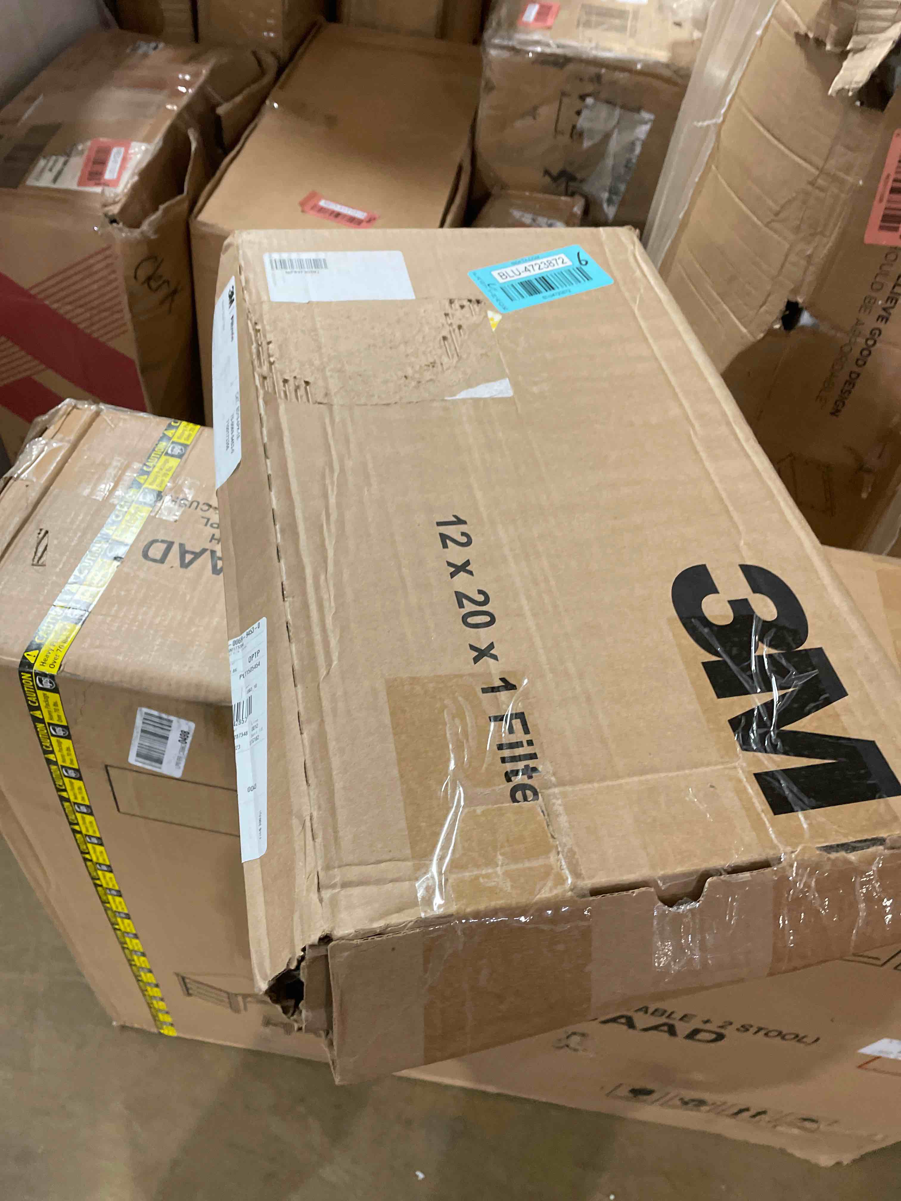 https://s3.amazonaws.com/lotting-images-prod/phillipi/RED5111028_1703784403575.jpeg