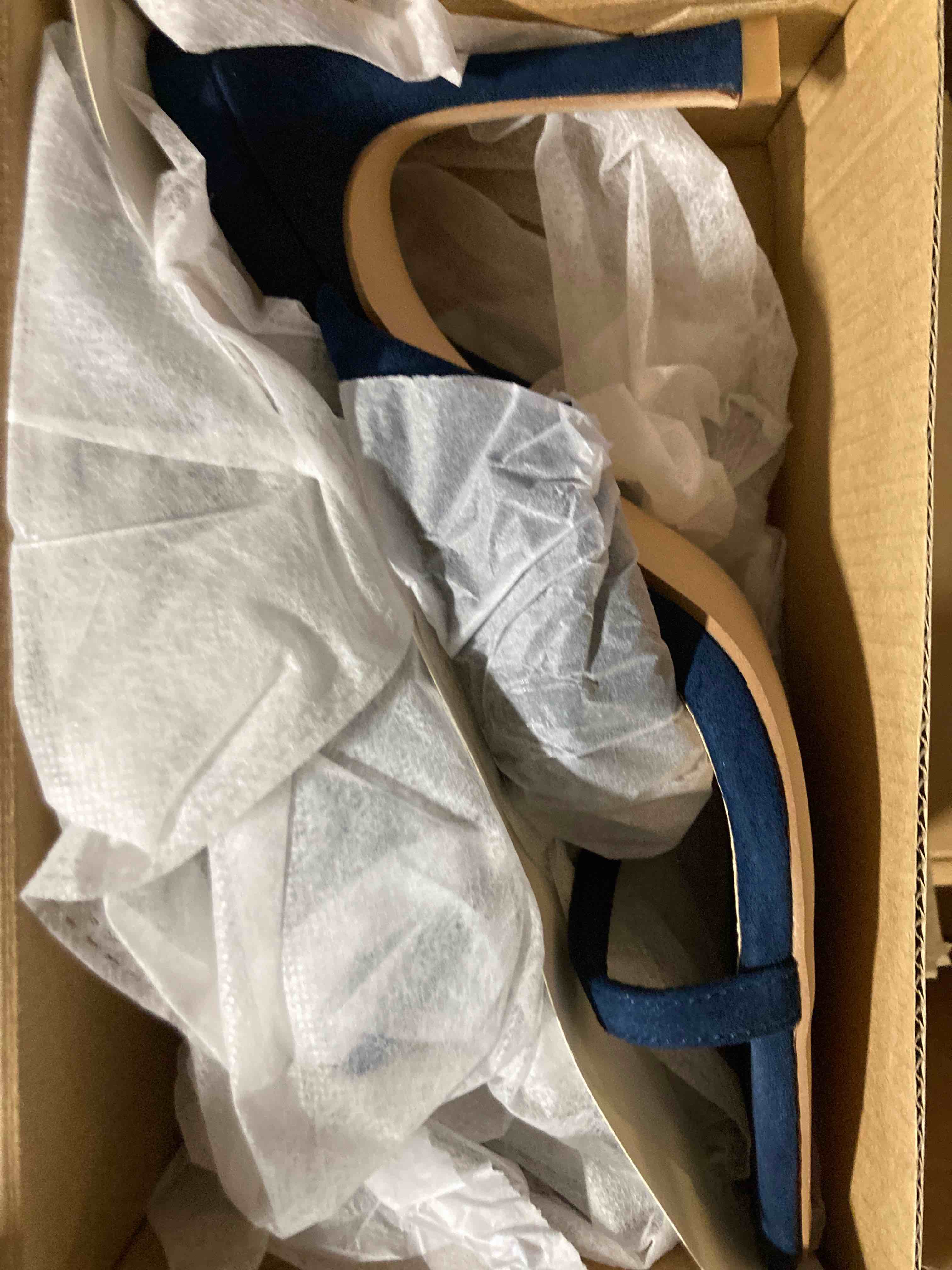 https://s3.amazonaws.com/lotting-images-prod/phillipi/RED5111083_1703881974354.jpeg