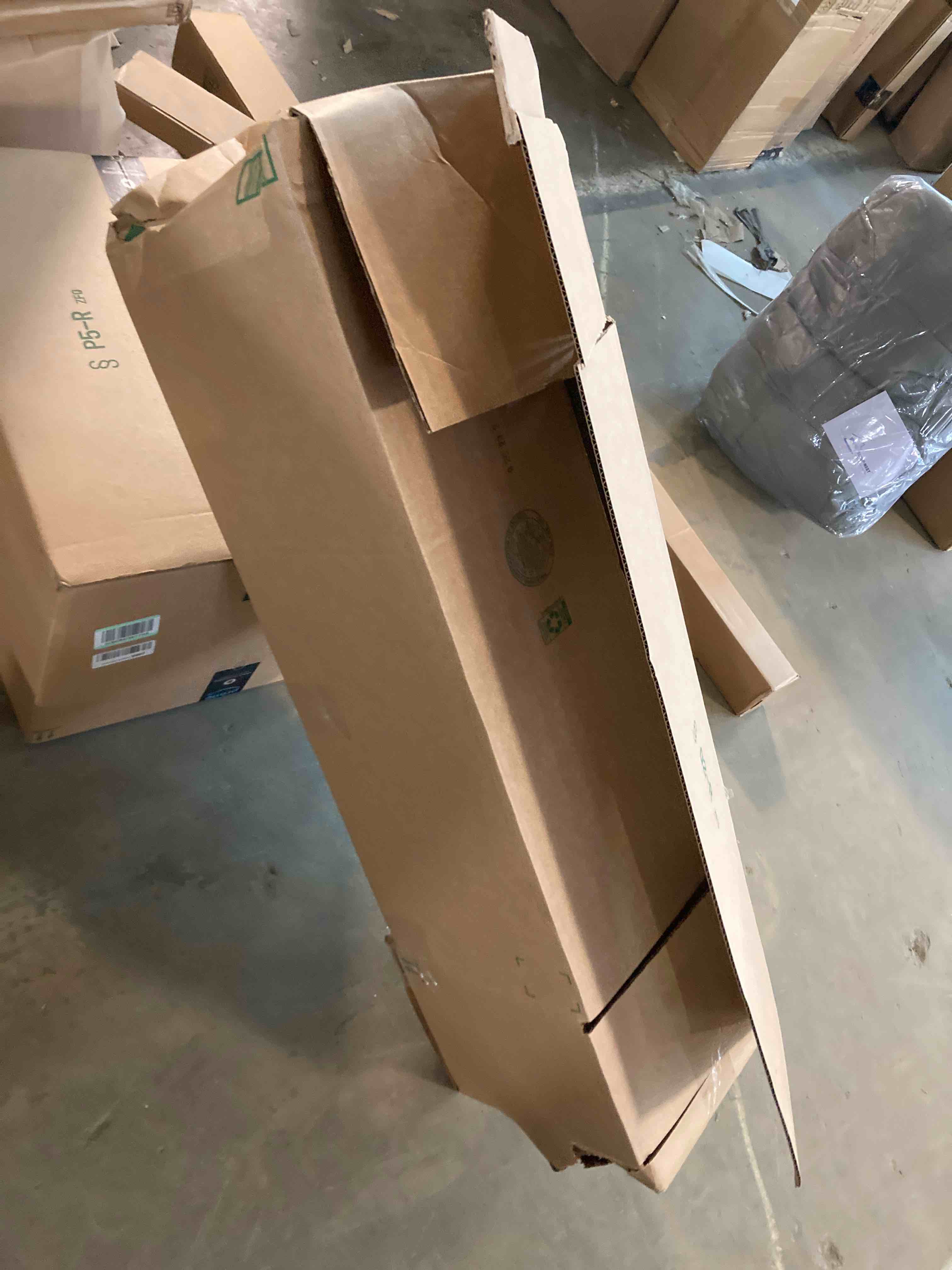 https://s3.amazonaws.com/lotting-images-prod/phillipi/RED5111752_1704746645599.jpeg