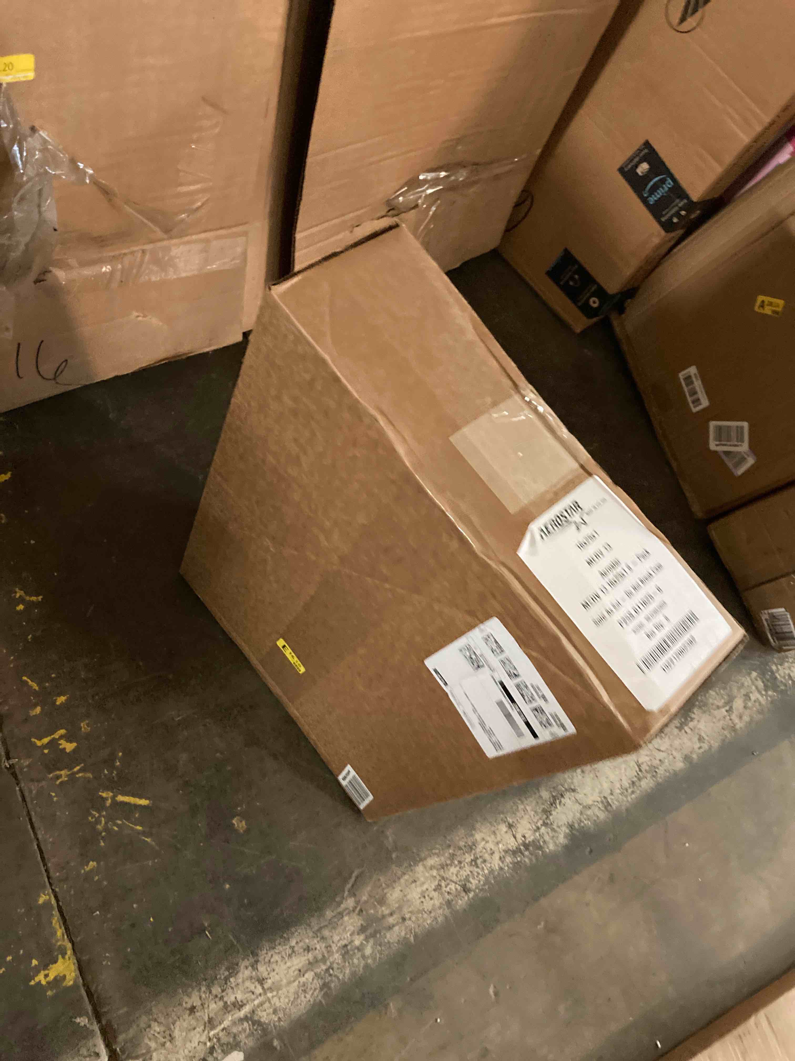 https://s3.amazonaws.com/lotting-images-prod/phillipi/RED5111811_1704815435624.jpeg