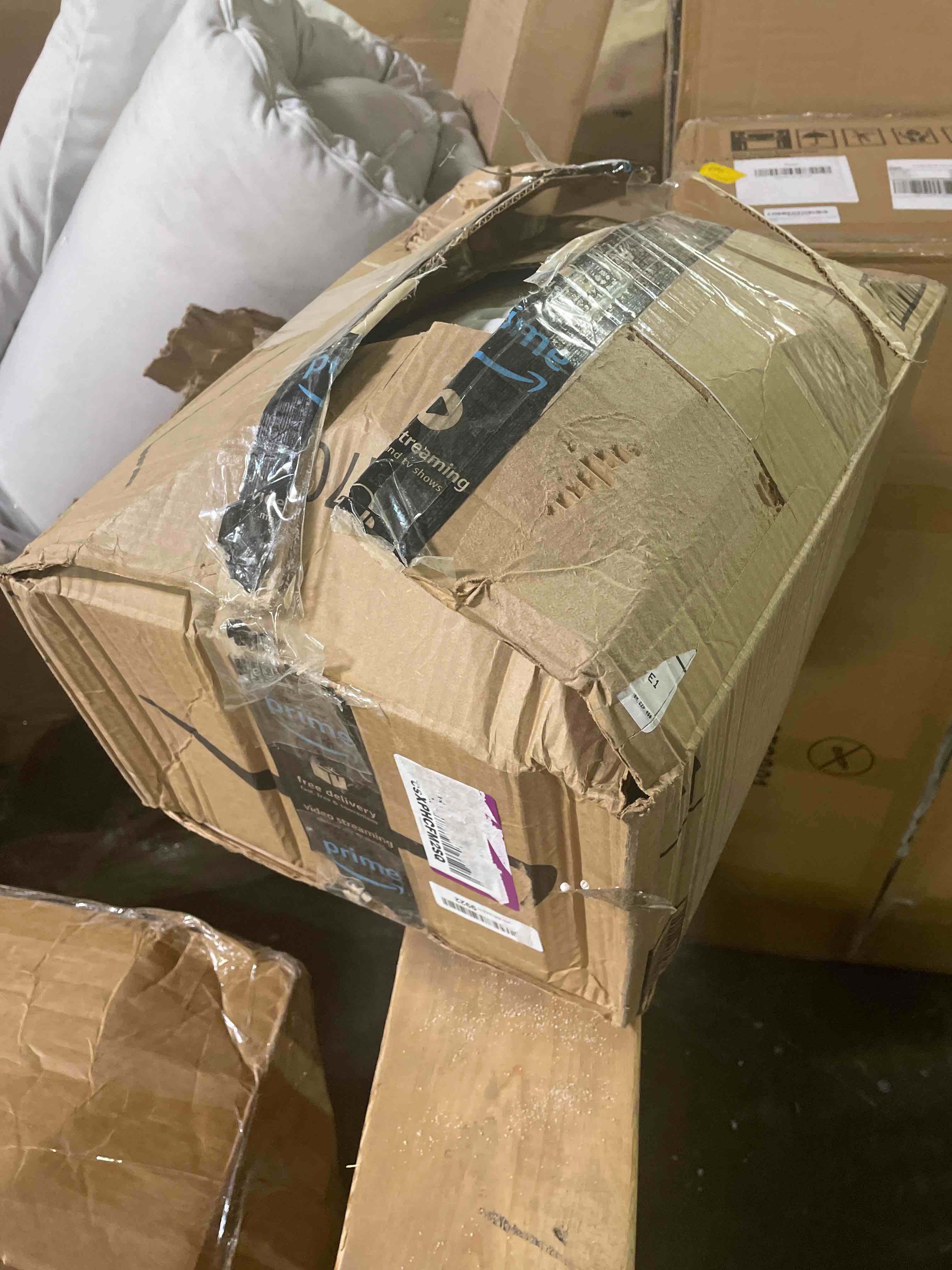 https://s3.amazonaws.com/lotting-images-prod/phillipi/RED5112001_1705087978989.jpeg