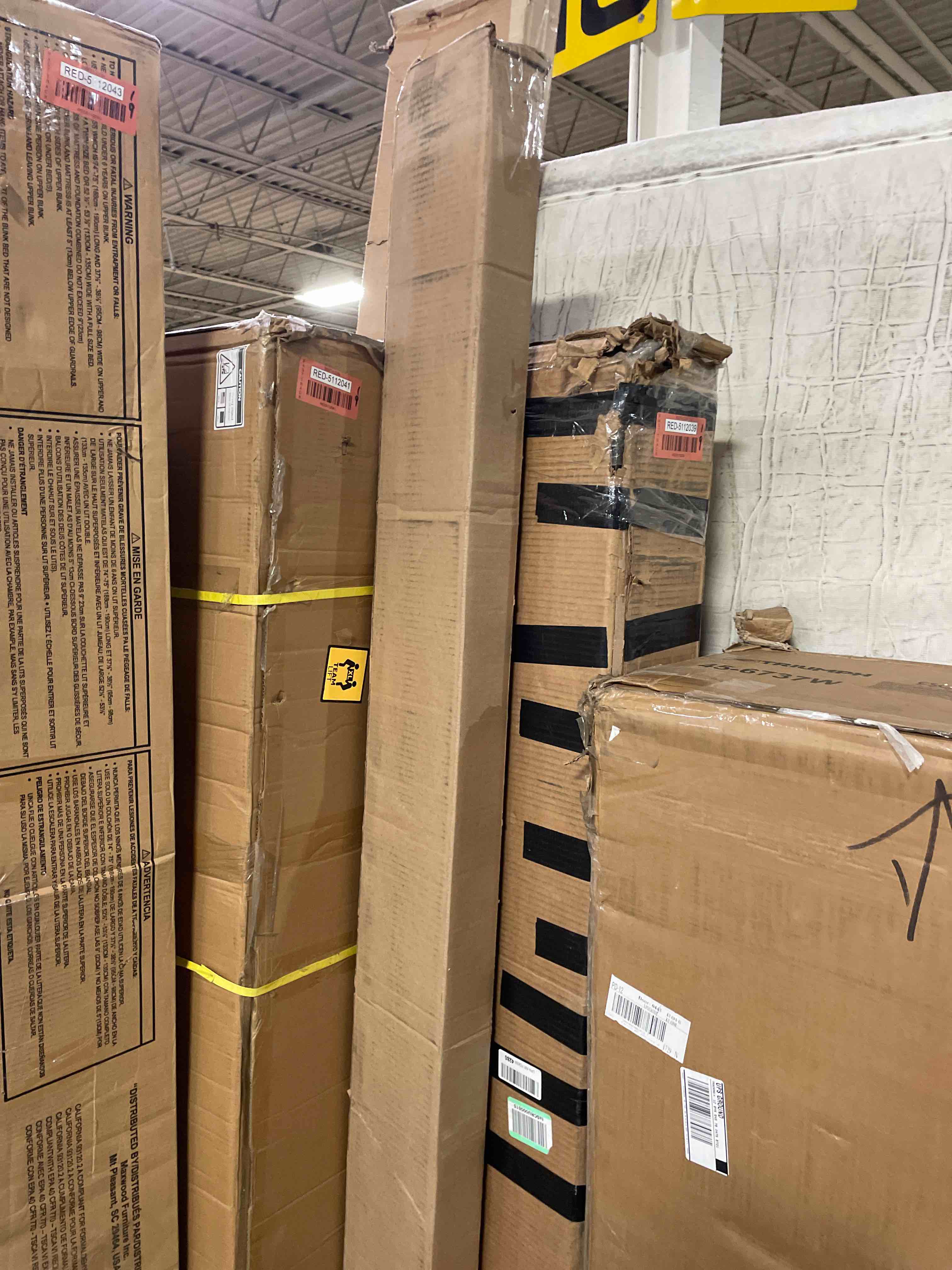 https://s3.amazonaws.com/lotting-images-prod/phillipi/RED5112044_1705095916056.jpeg