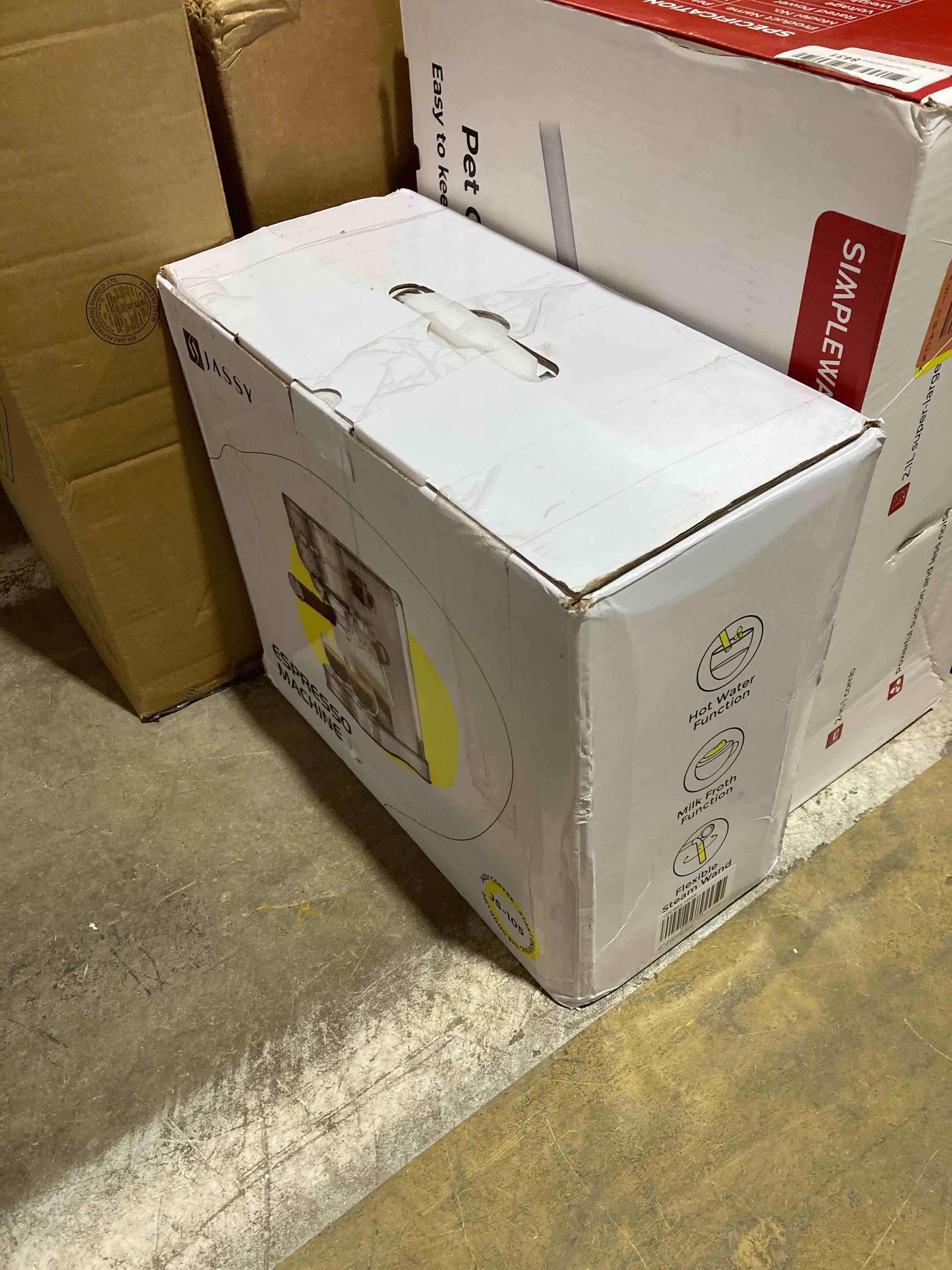 https://s3.amazonaws.com/lotting-images-prod/phillipi/RED5112603_1707839659249.jpeg