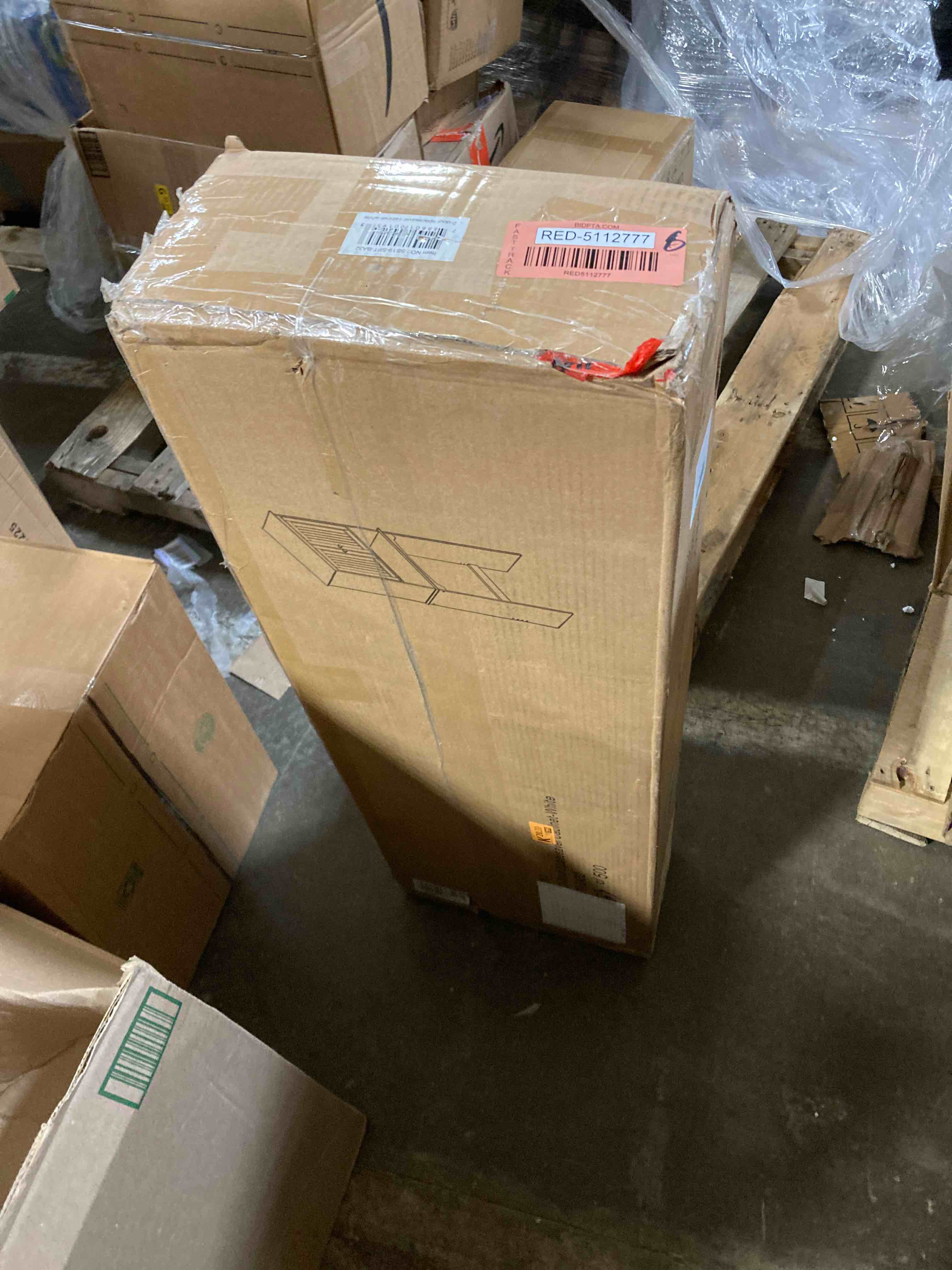 https://s3.amazonaws.com/lotting-images-prod/phillipi/RED5112777_1708109118363.jpeg