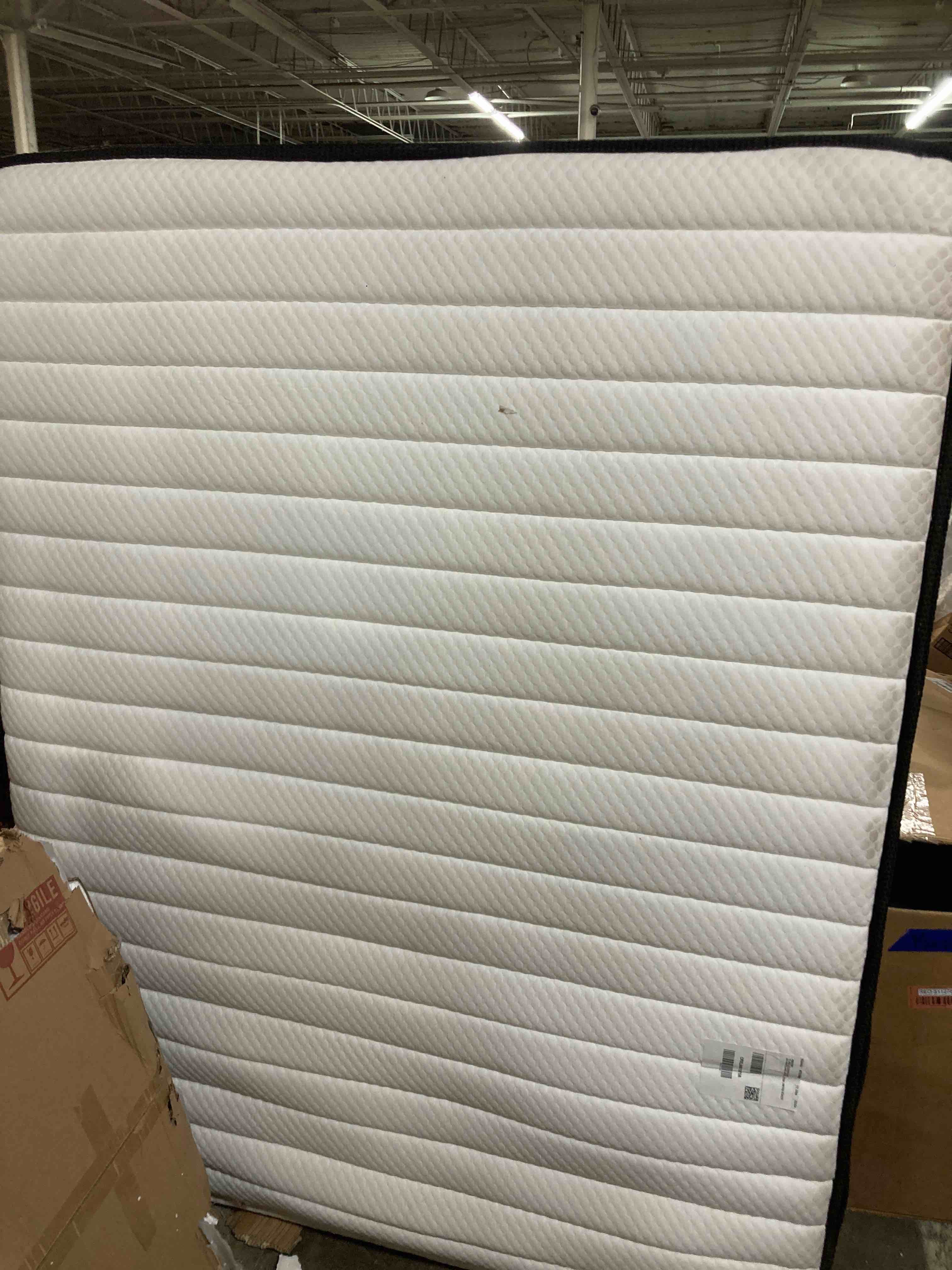 https://s3.amazonaws.com/lotting-images-prod/phillipi/RED5112791_1708113609308.jpeg