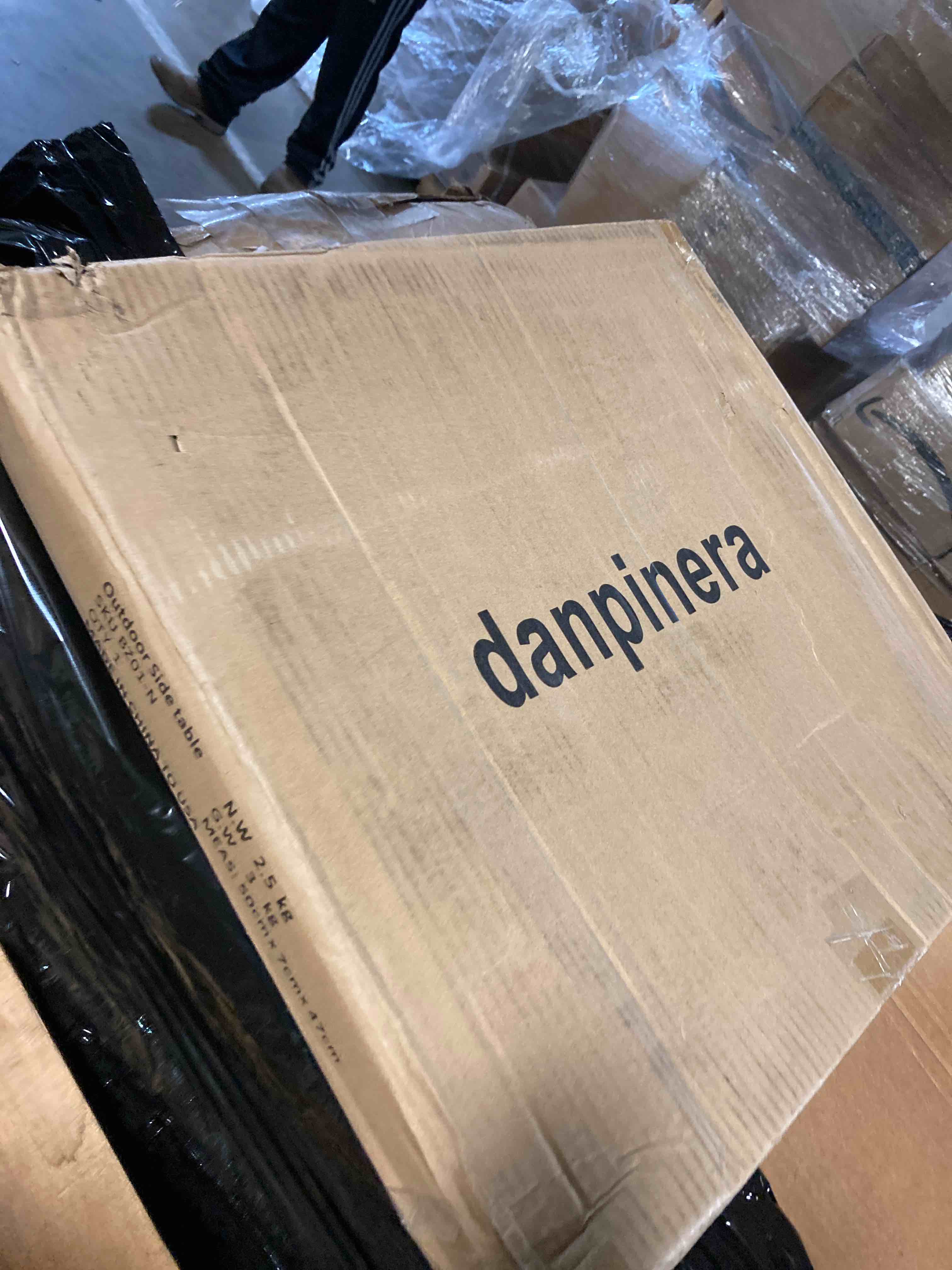 https://s3.amazonaws.com/lotting-images-prod/phillipi/RED5112872_1708122368003.jpeg