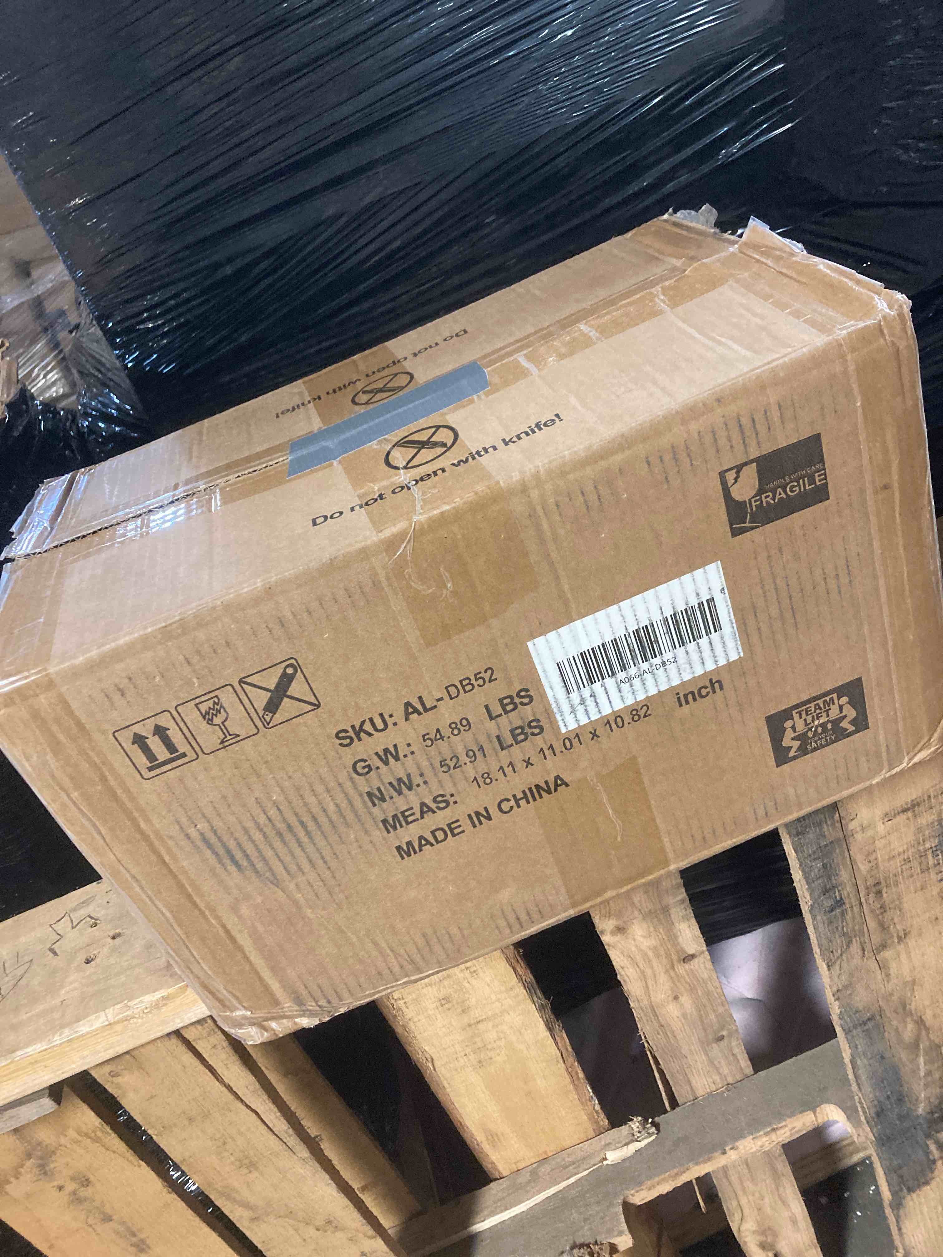 https://s3.amazonaws.com/lotting-images-prod/phillipi/RED5112882_1708124086849.jpeg