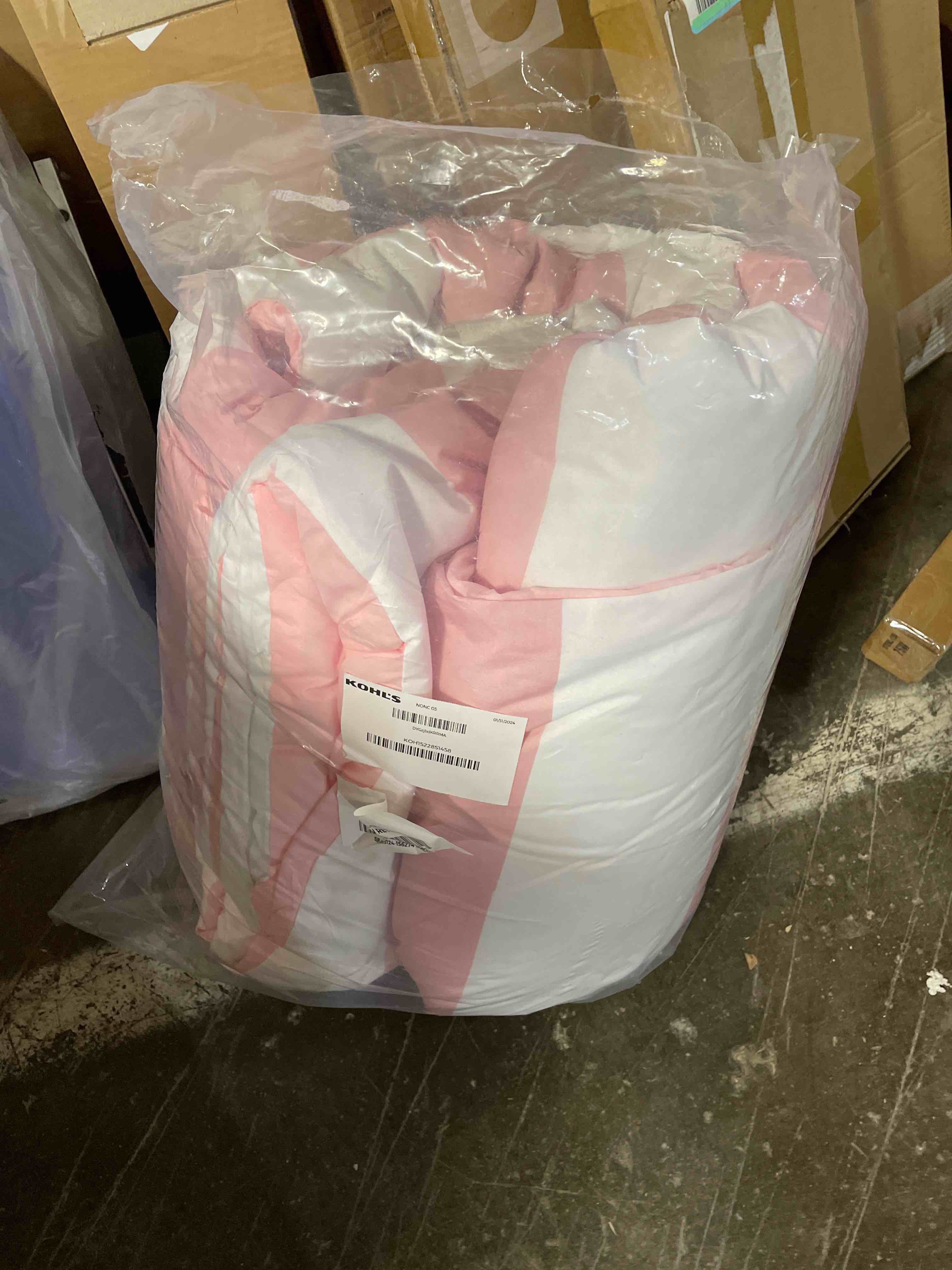 https://s3.amazonaws.com/lotting-images-prod/phillipi/RED5113725_1708721169702.jpeg