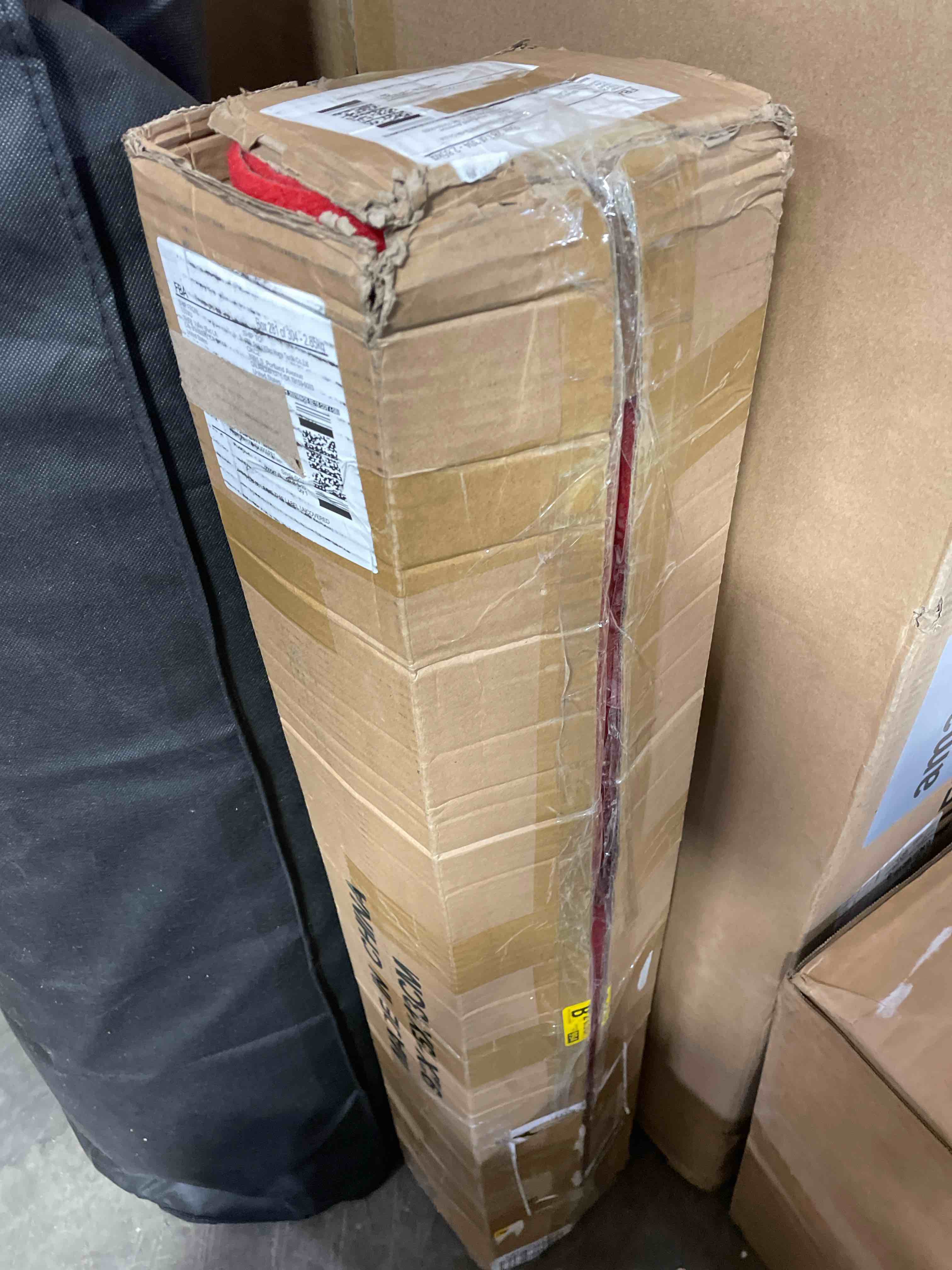 https://s3.amazonaws.com/lotting-images-prod/phillipi/RED5113759_1708725191865.jpeg