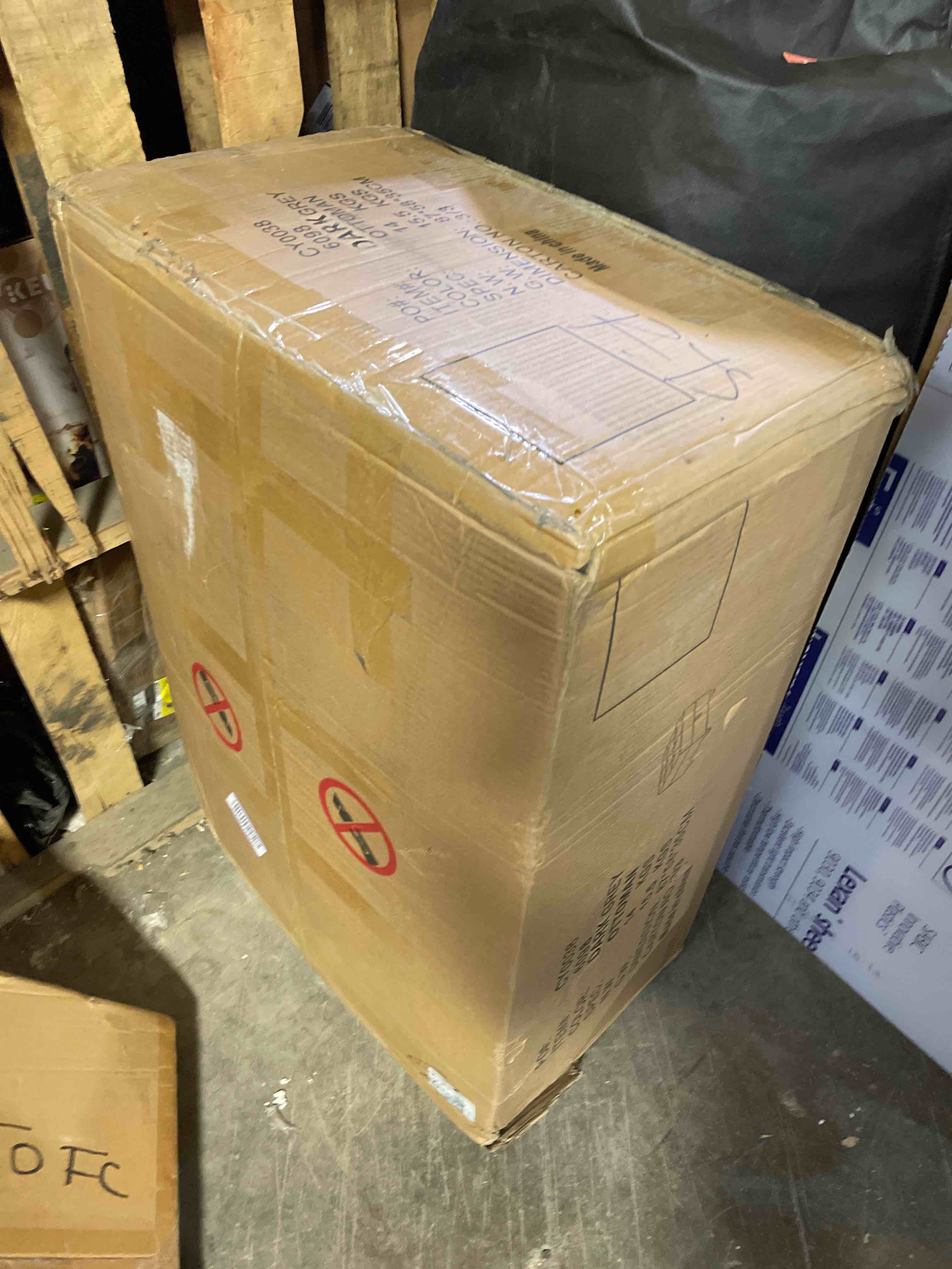 https://s3.amazonaws.com/lotting-images-prod/phillipi/RED5113766_1708725971038.jpeg