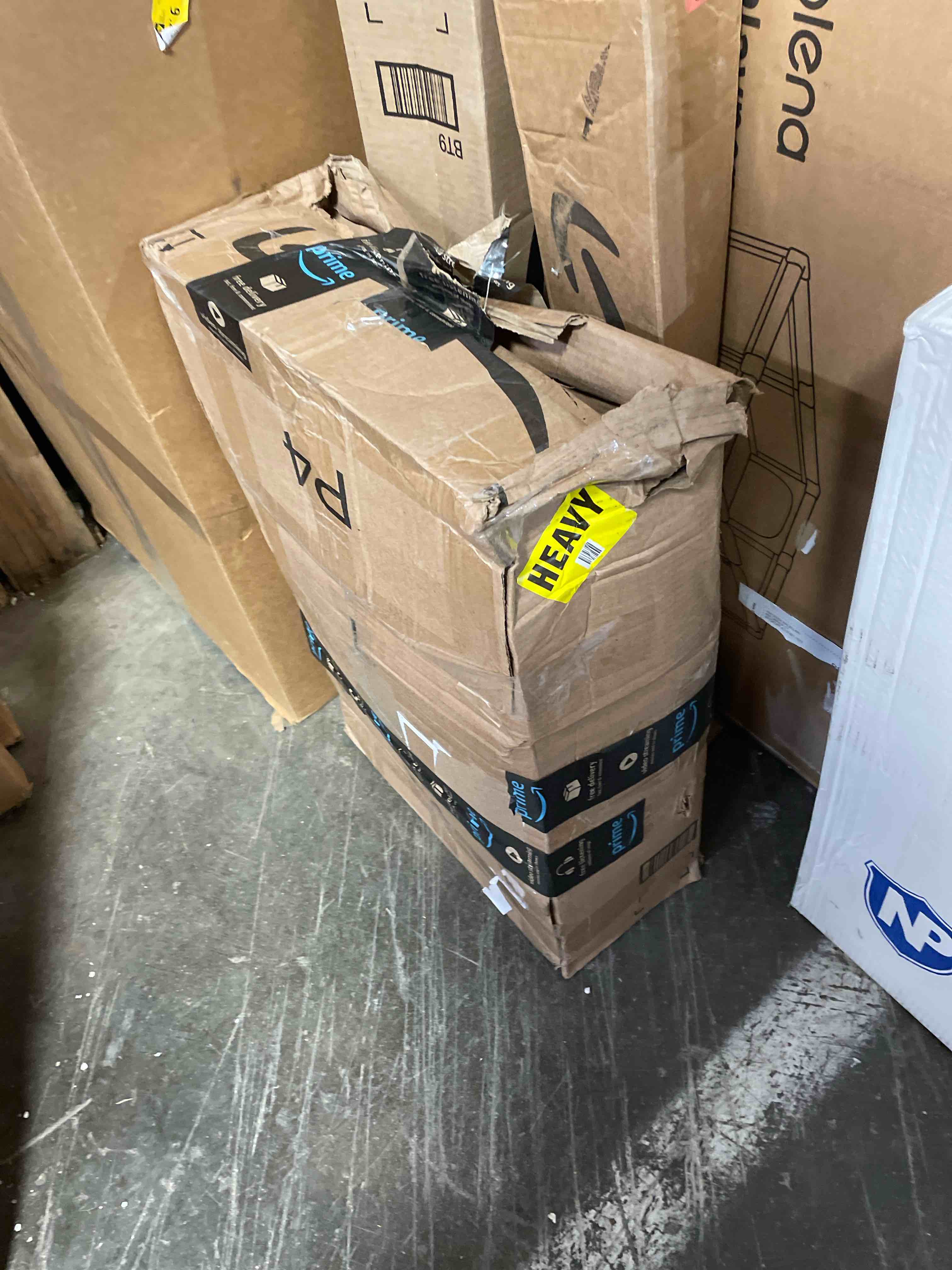 https://s3.amazonaws.com/lotting-images-prod/phillipi/RED5113783_1708727317439.jpeg