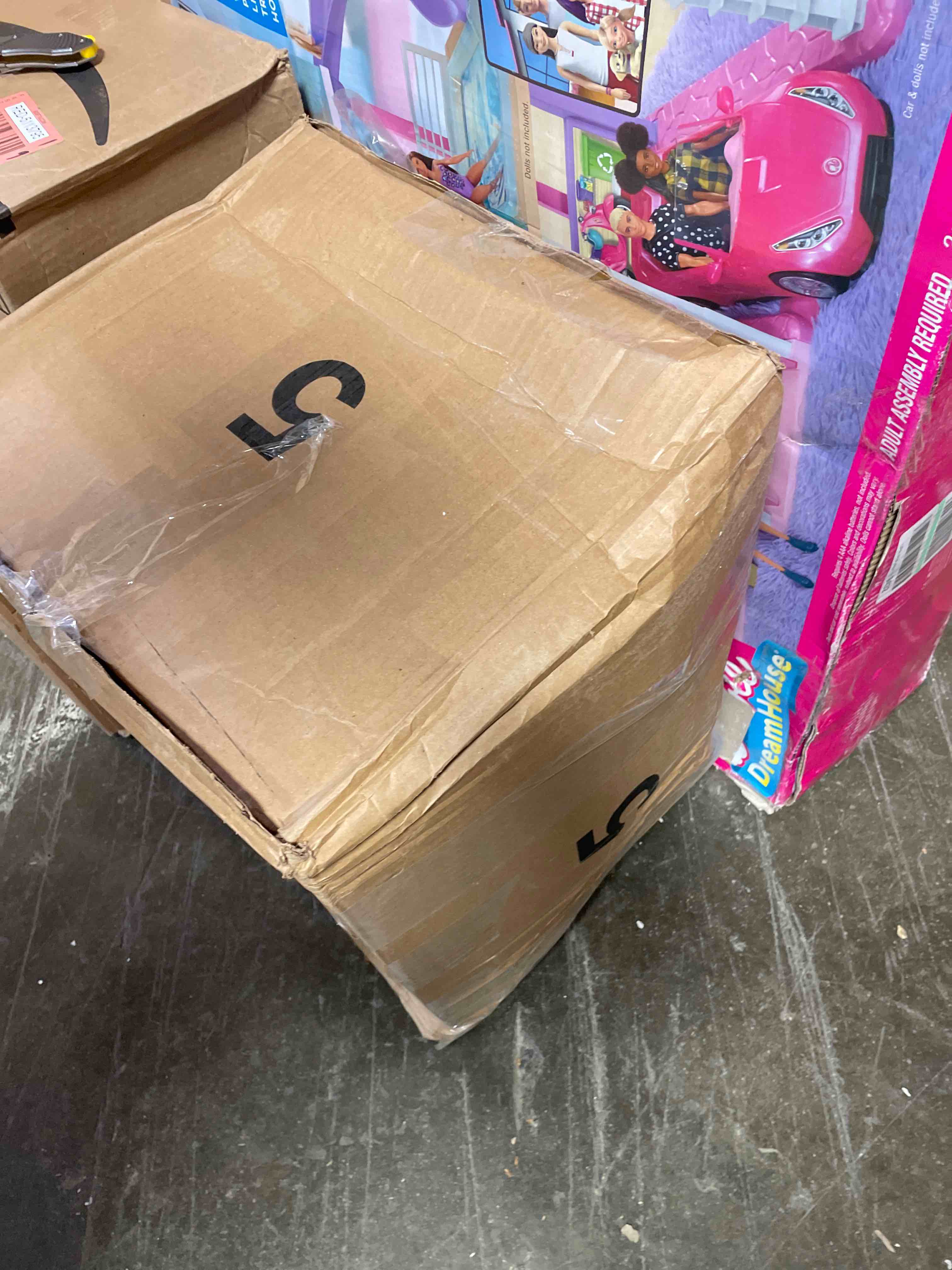 https://s3.amazonaws.com/lotting-images-prod/phillipi/RED5113798_1708729036865.jpeg