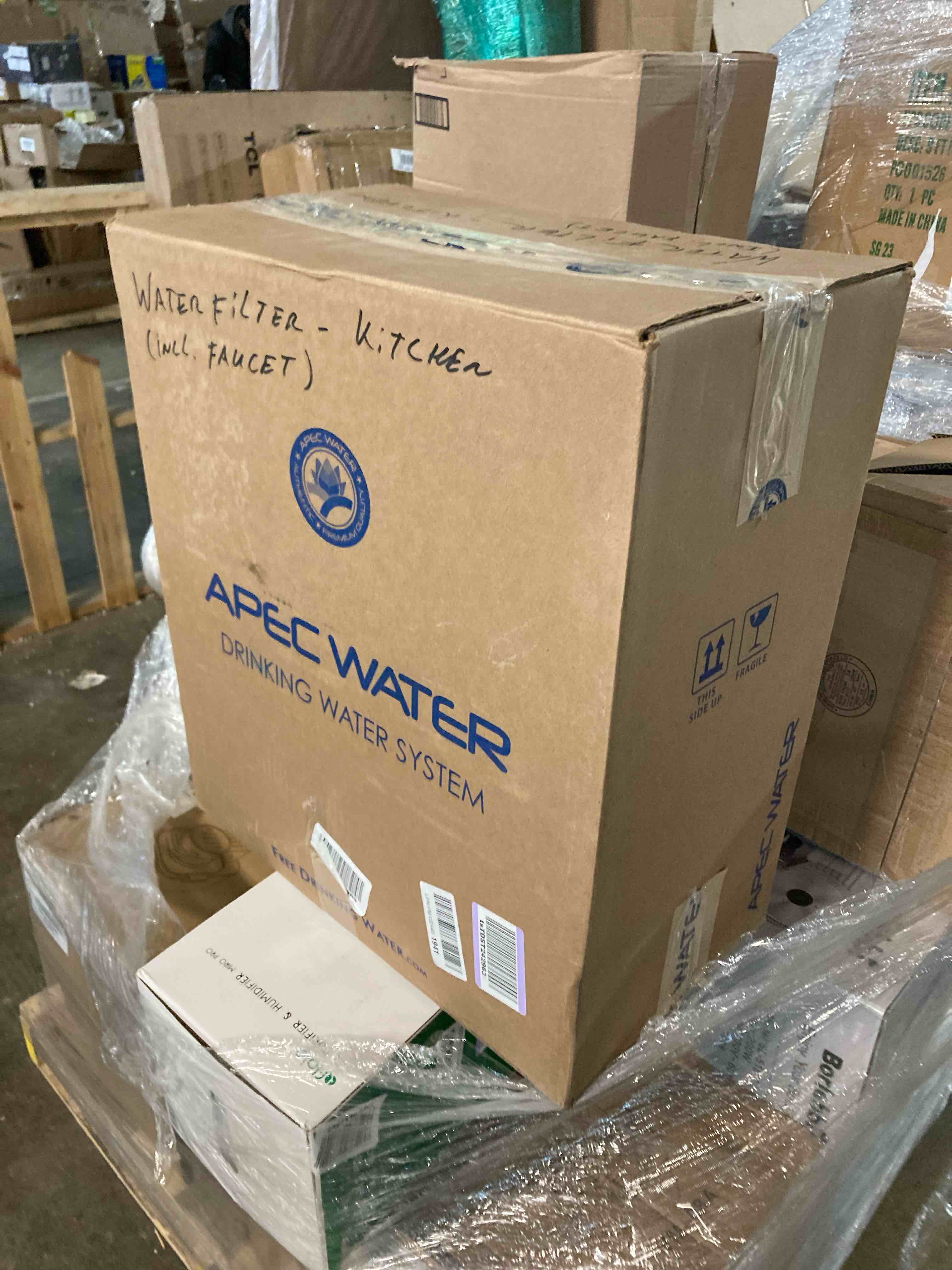 https://s3.amazonaws.com/lotting-images-prod/phillipi/RED5116525_1706549629908.jpeg