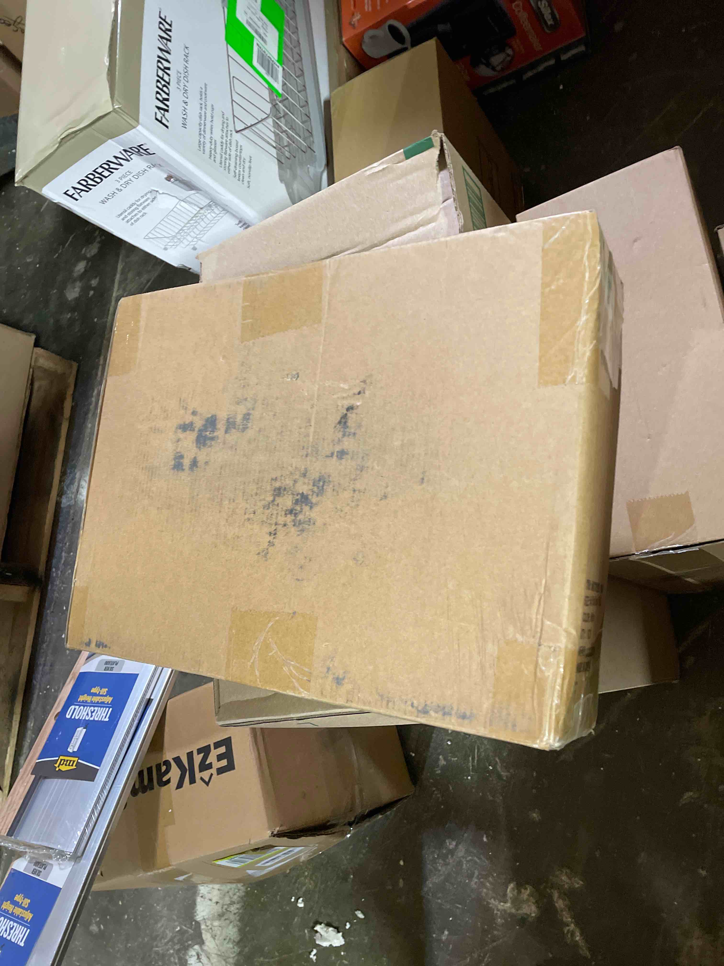 https://s3.amazonaws.com/lotting-images-prod/phillipi/RED5116825_1706819459666.jpeg