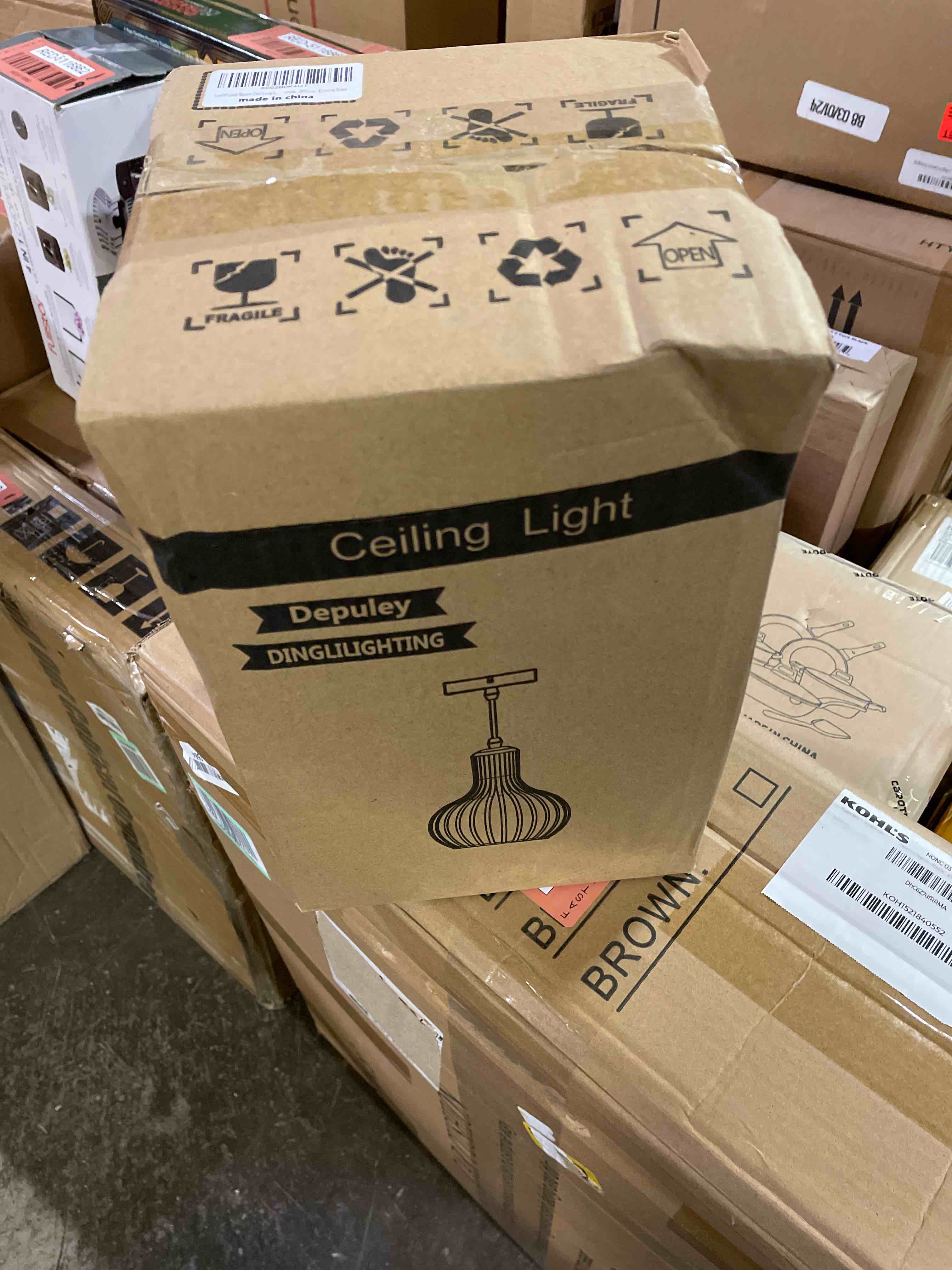 https://s3.amazonaws.com/lotting-images-prod/phillipi/RED5116867_1706825256592.jpeg