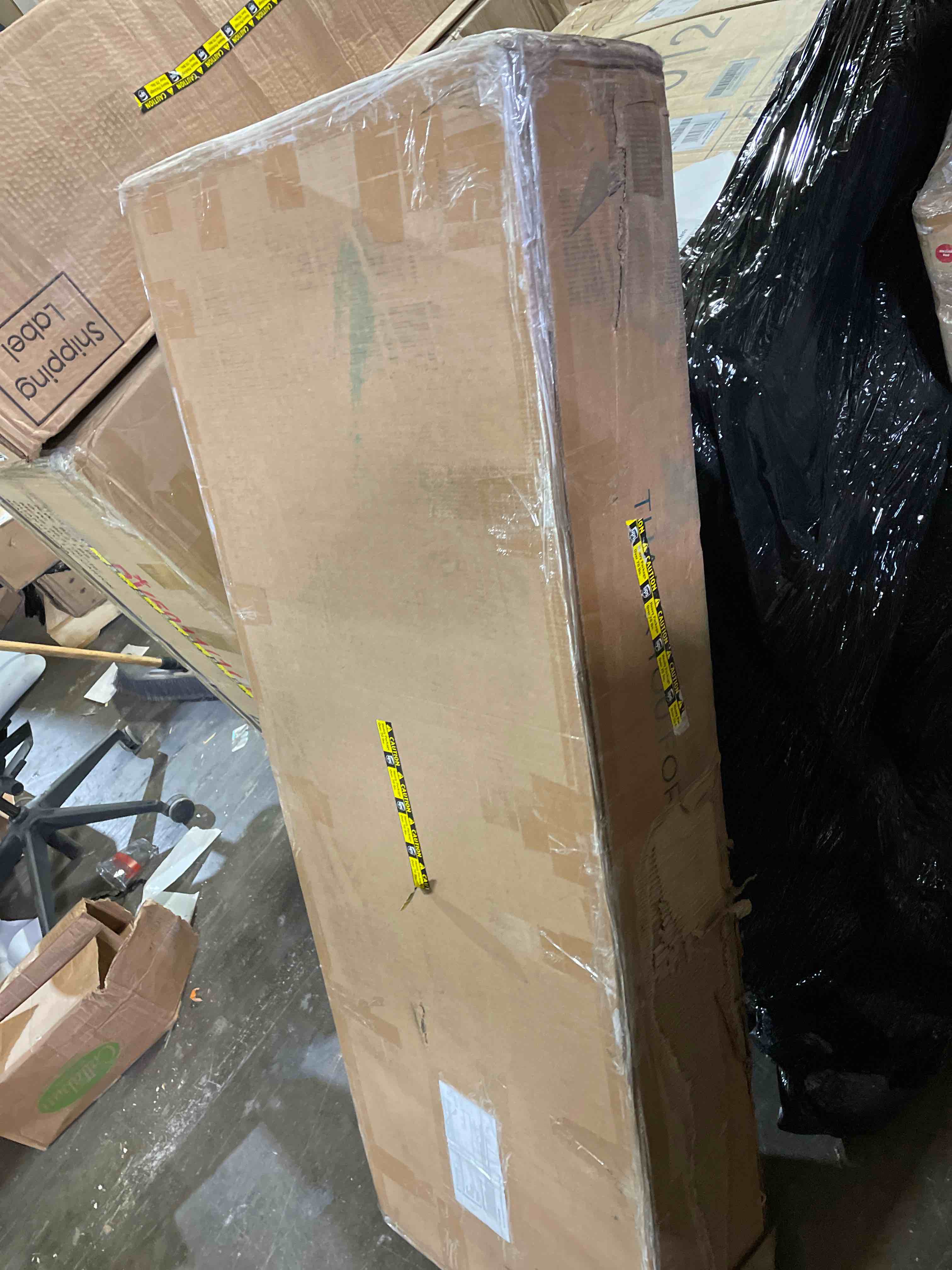 https://s3.amazonaws.com/lotting-images-prod/phillipi/RED5116869_1706825423433.jpeg