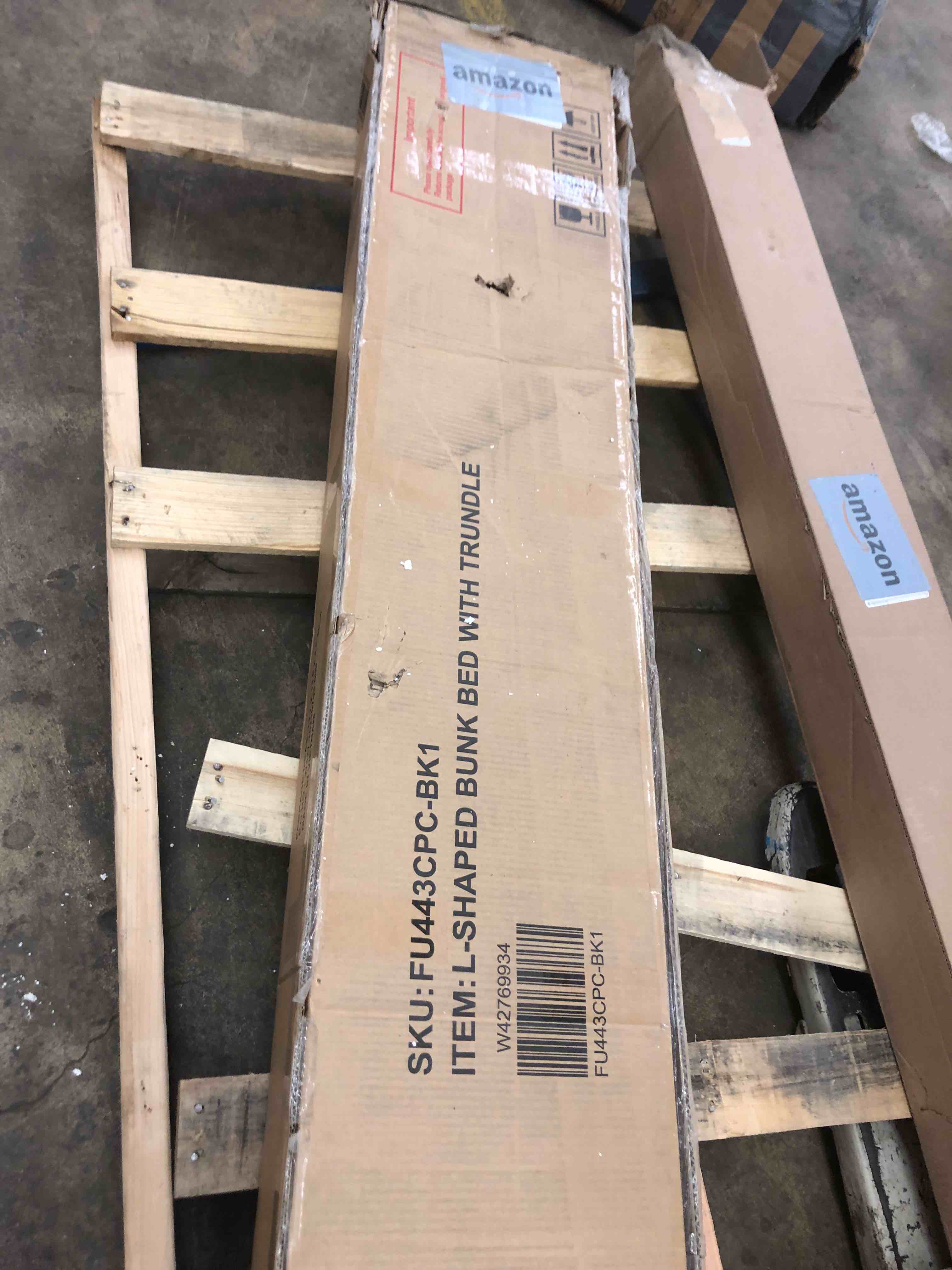 https://s3.amazonaws.com/lotting-images-prod/phillipi/RED5117135_1710516204456.jpeg