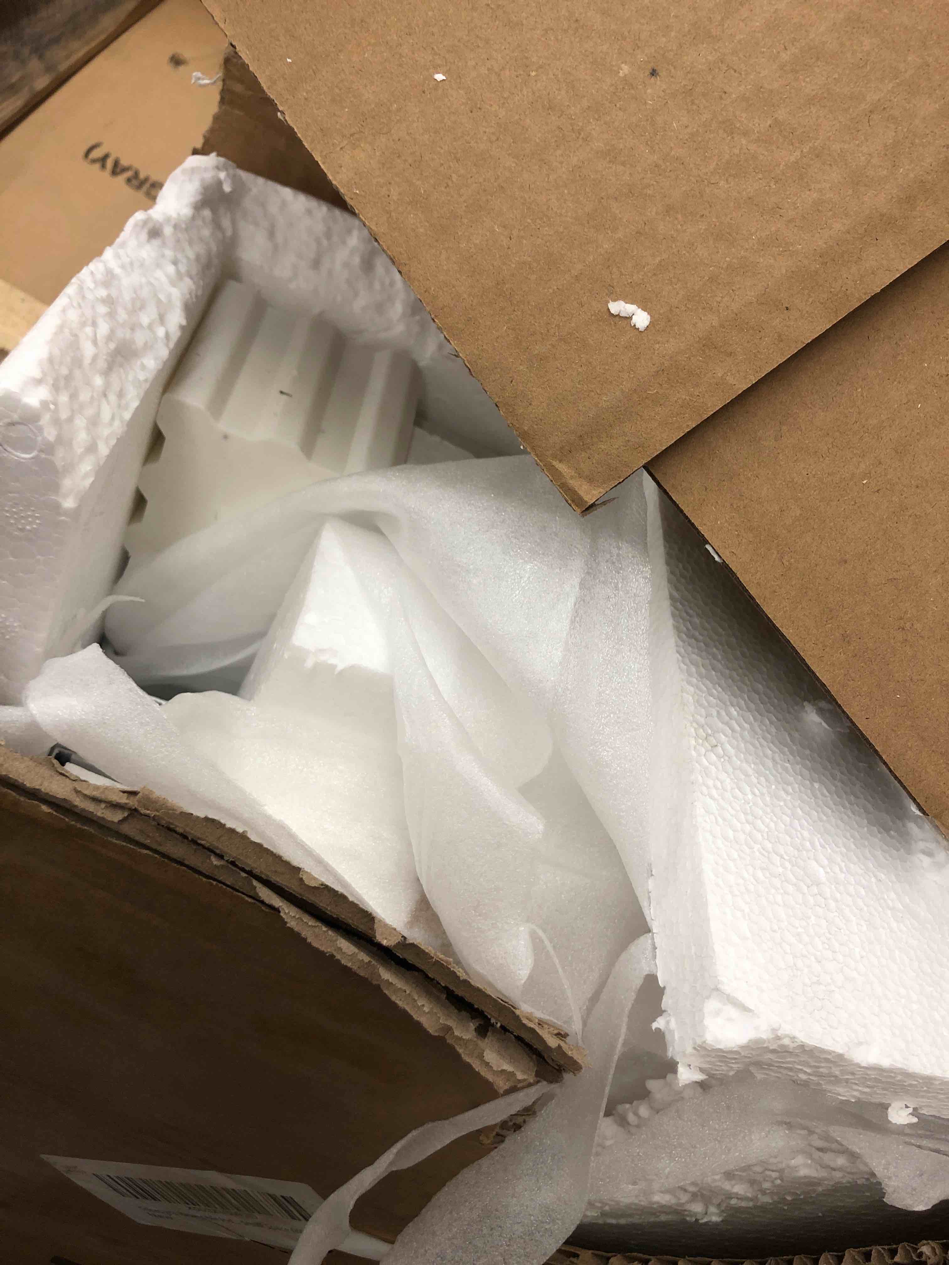https://s3.amazonaws.com/lotting-images-prod/phillipi/RED5117840_1713379994941.jpeg