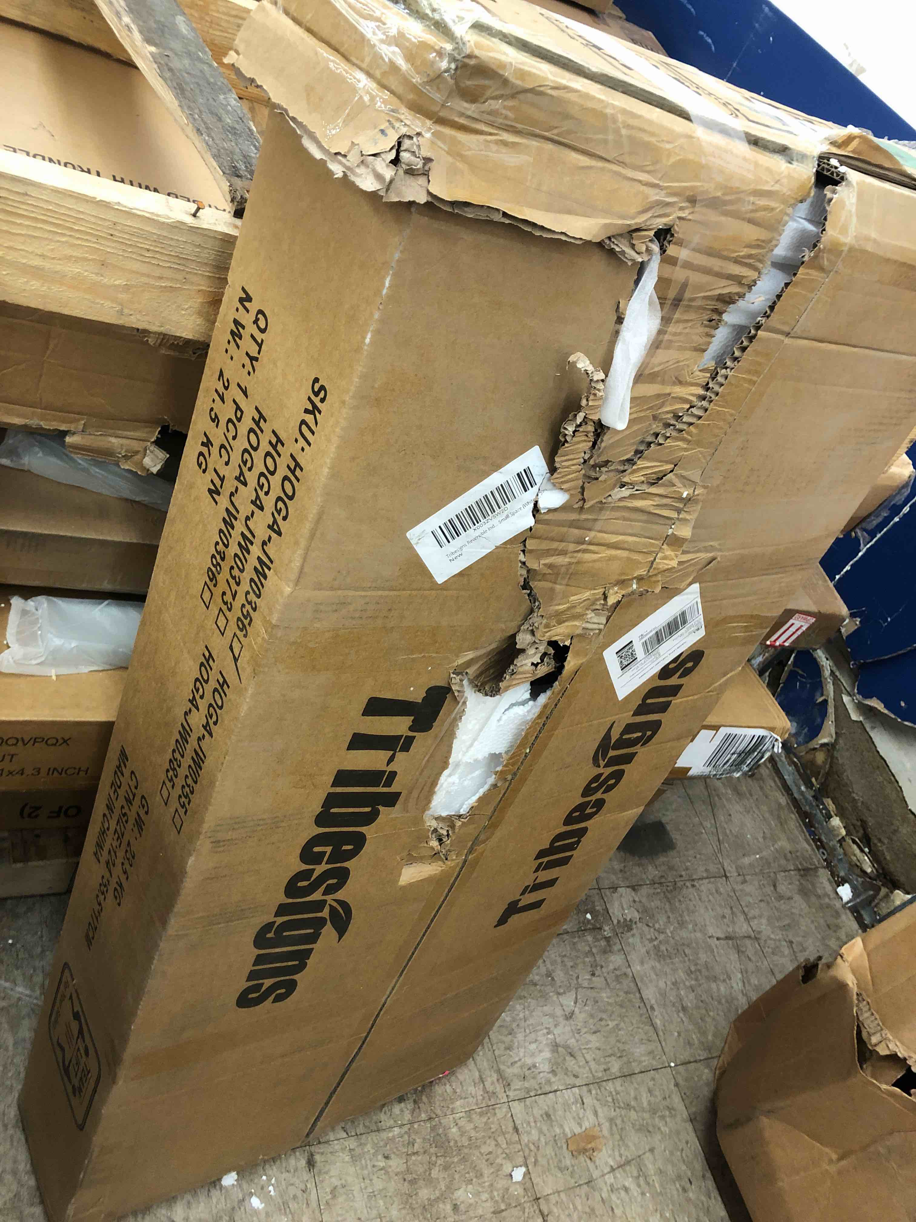 https://s3.amazonaws.com/lotting-images-prod/phillipi/RED5117840_1713380013678.jpeg