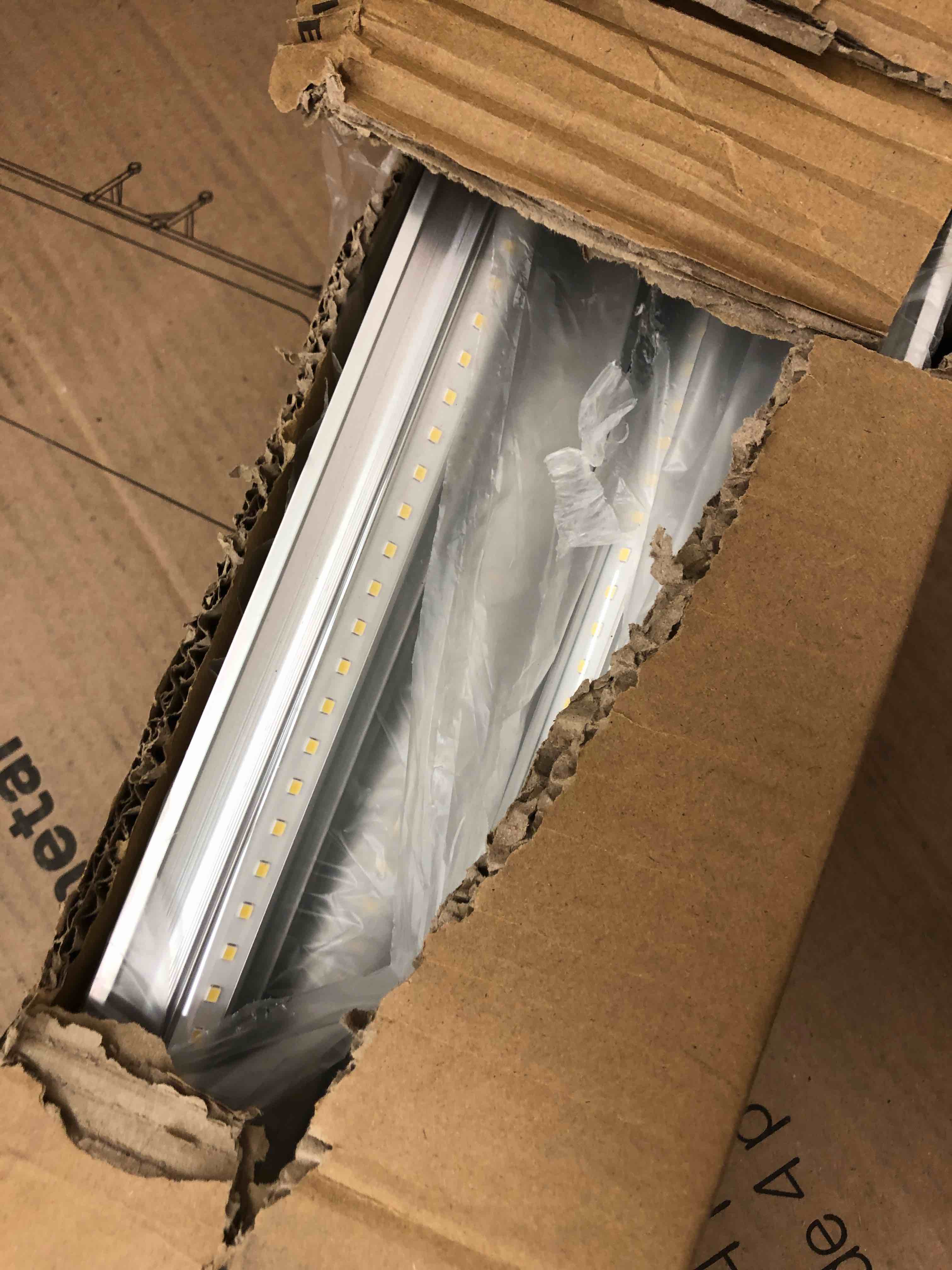 https://s3.amazonaws.com/lotting-images-prod/phillipi/RED5117859_1713450092708.jpeg
