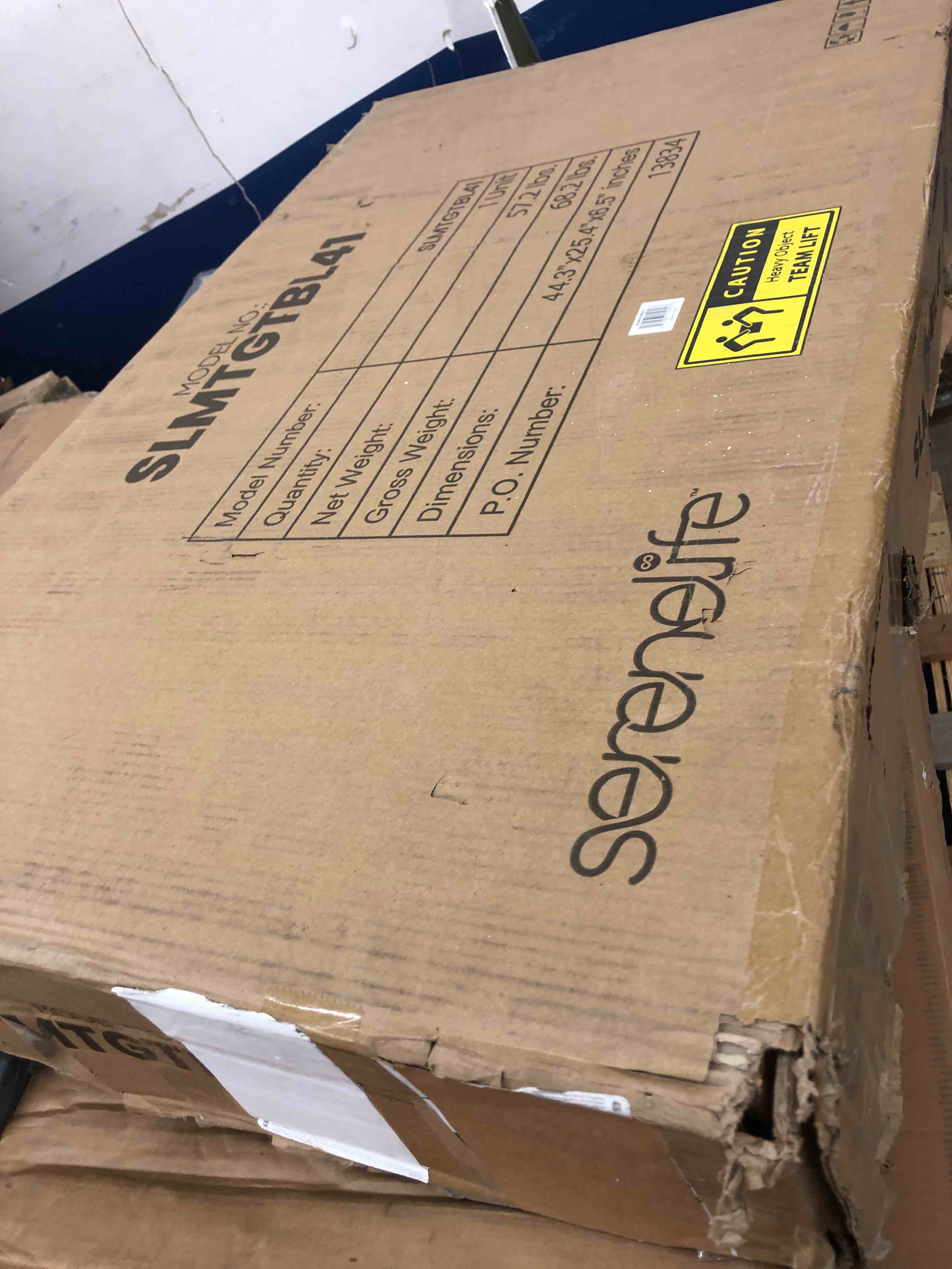 https://s3.amazonaws.com/lotting-images-prod/phillipi/RED5117880_1713456931170.jpeg