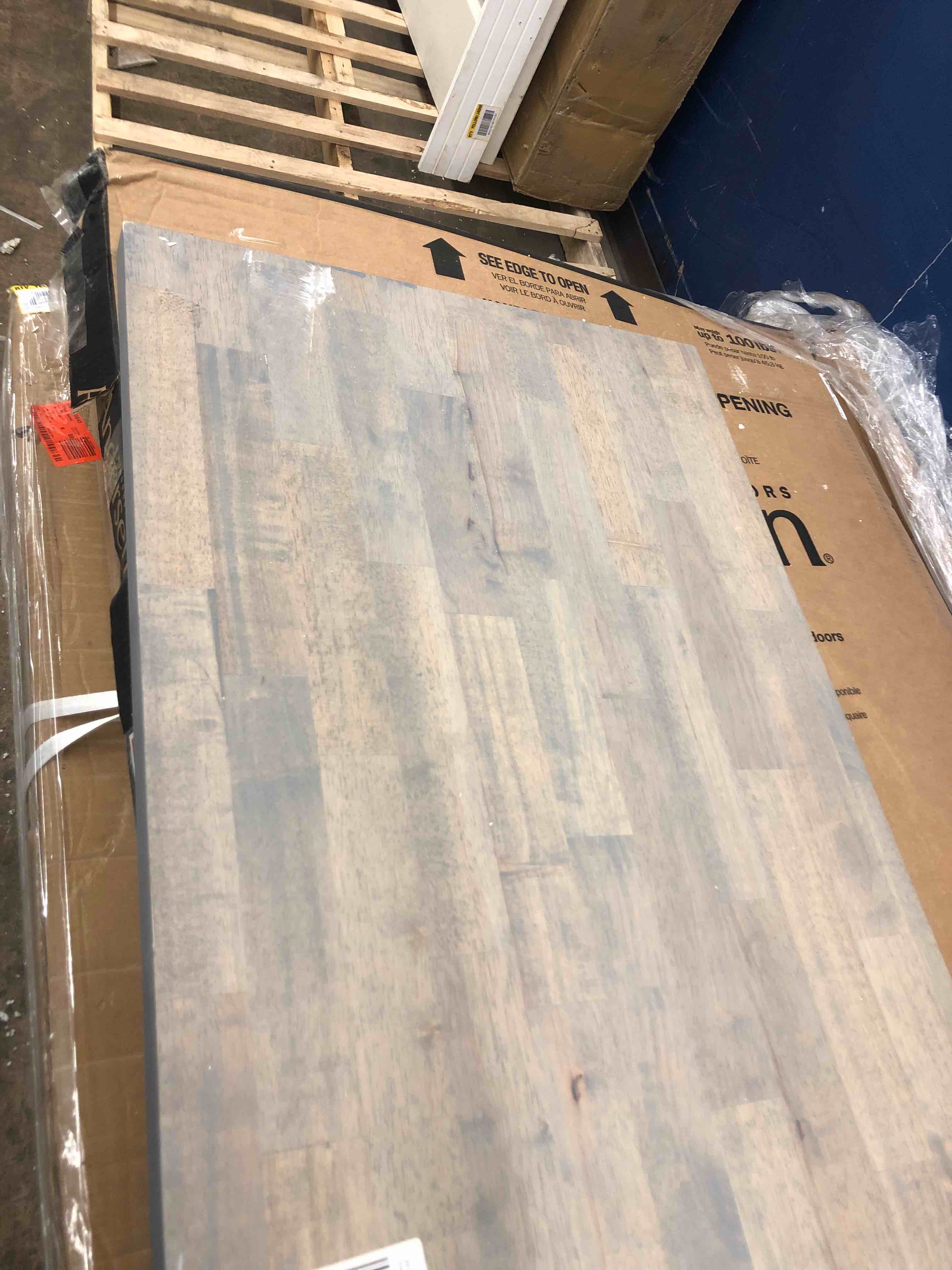https://s3.amazonaws.com/lotting-images-prod/phillipi/RED5118281_1717601252429.jpeg