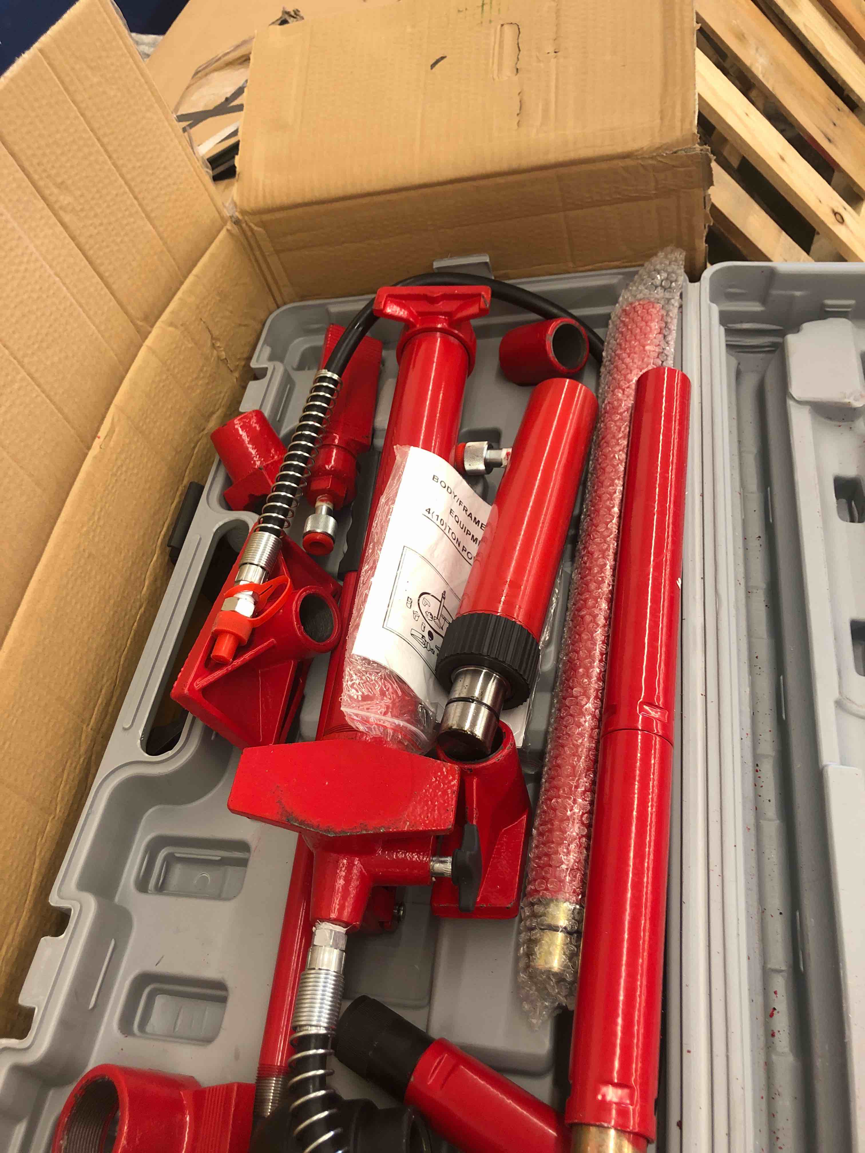 https://s3.amazonaws.com/lotting-images-prod/phillipi/RED5118351_1718720963656.jpeg