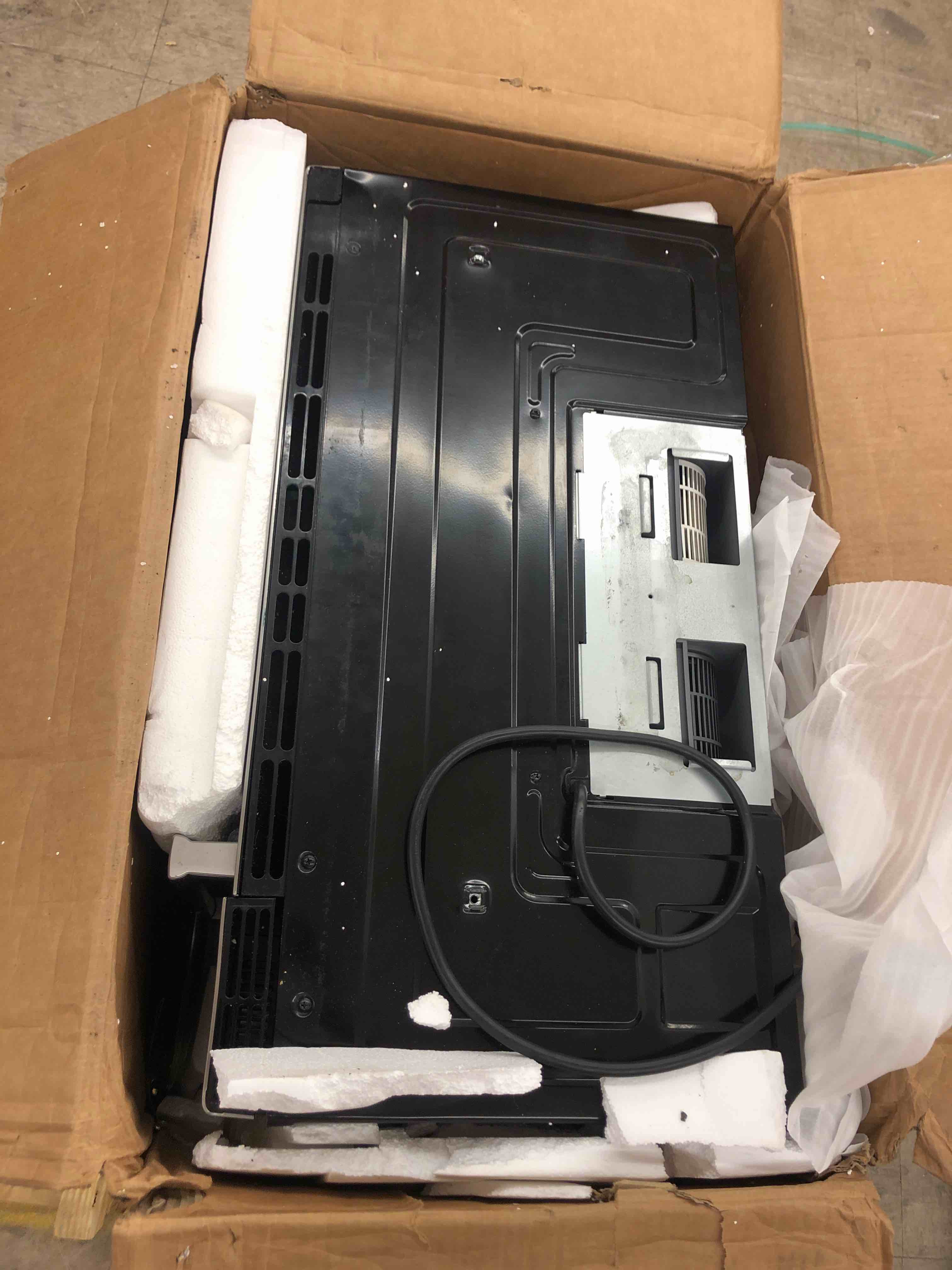 https://s3.amazonaws.com/lotting-images-prod/phillipi/RED5118567_1703261039467.jpeg